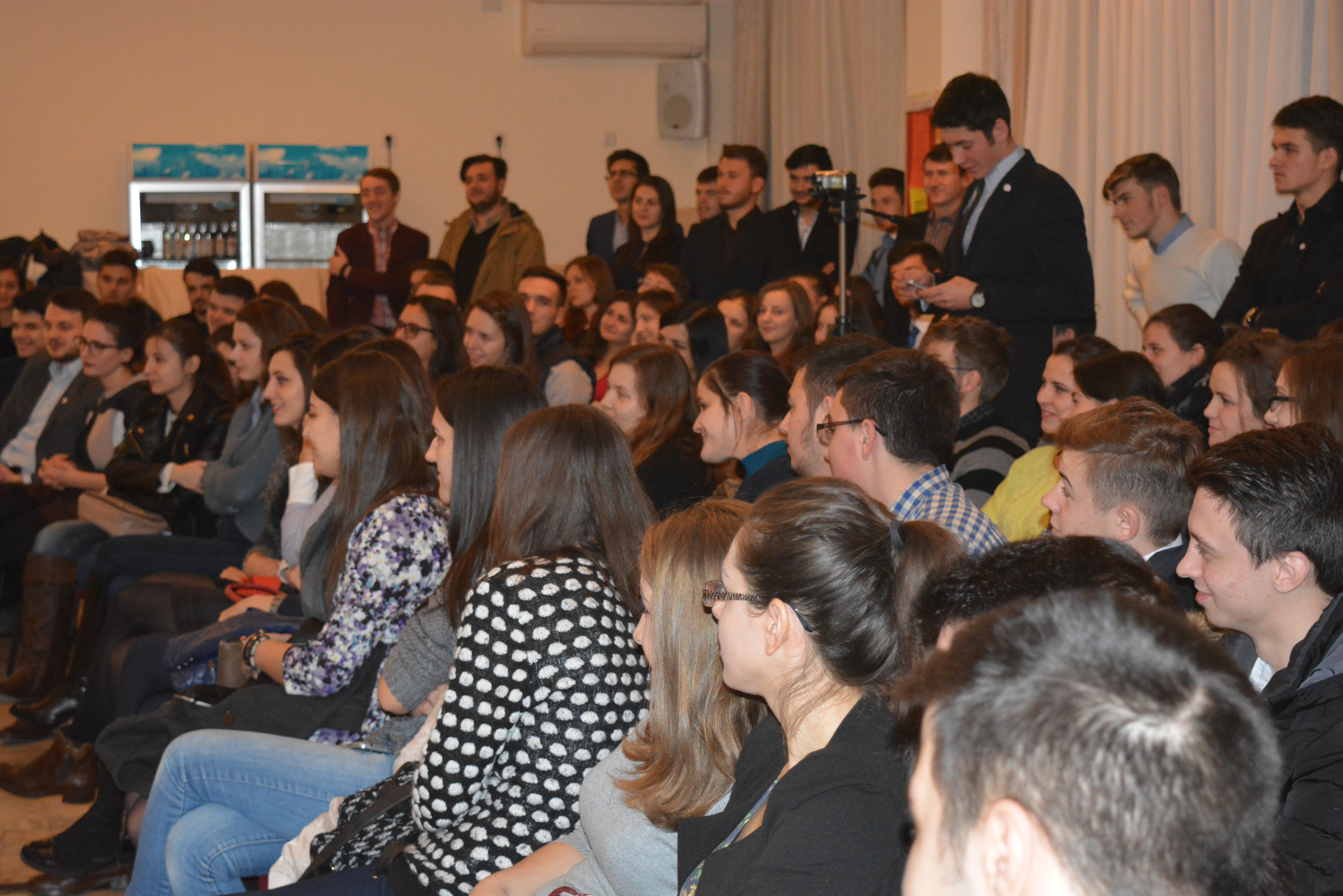 Public numeros, la „Seară la Colegiu”