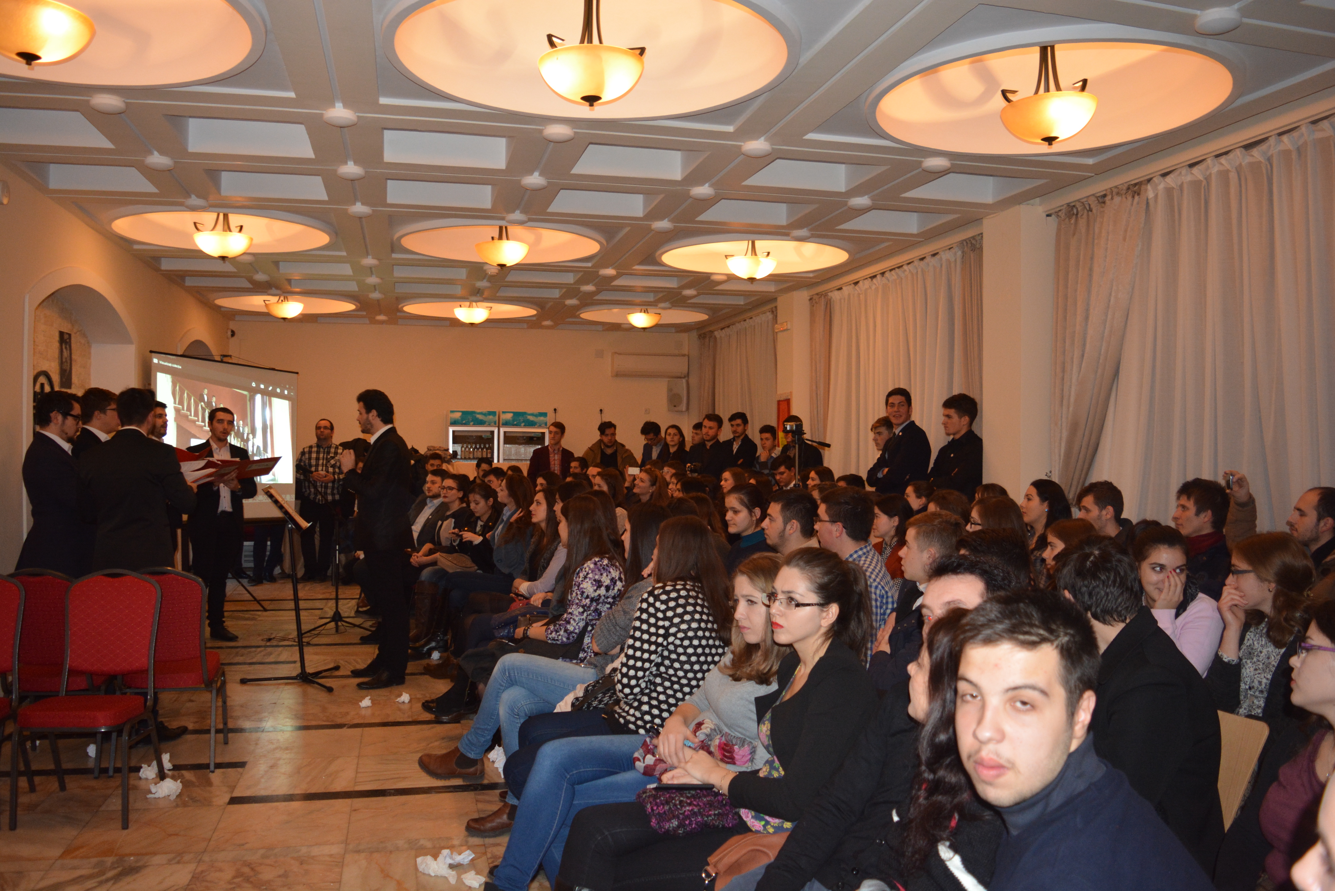 Public numeros, la „Seară la Colegiu”