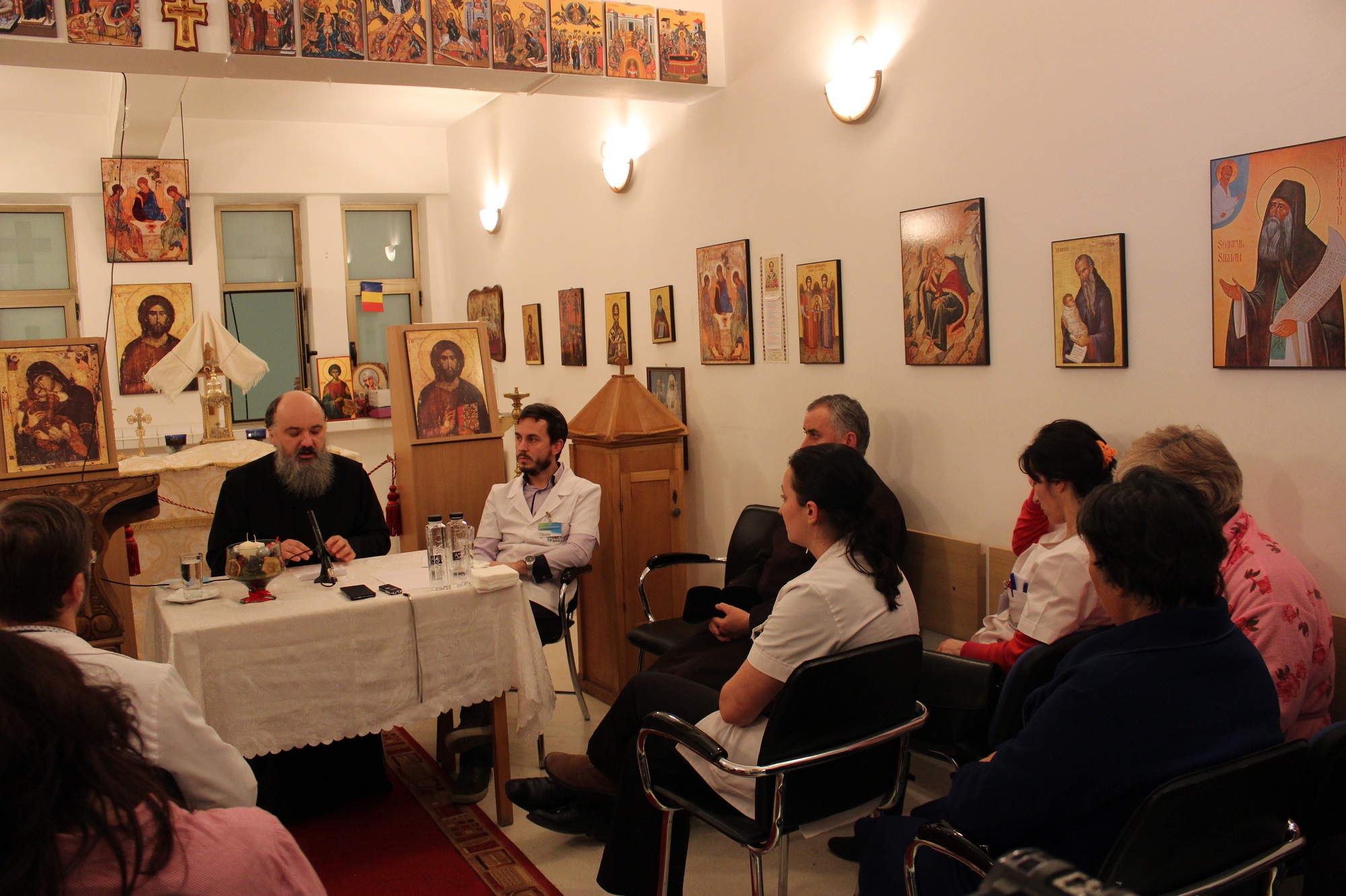 Întâlniri despre duhovnicie și educație pentru sănătate, la Serile „Providența”