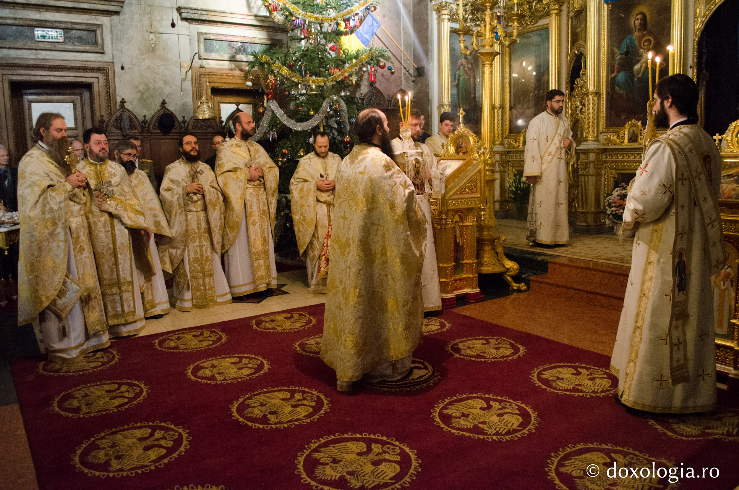 Foto: Constantin Comici Nașterea Domnului, sărbătorită la Iași prin Liturghie arhierească