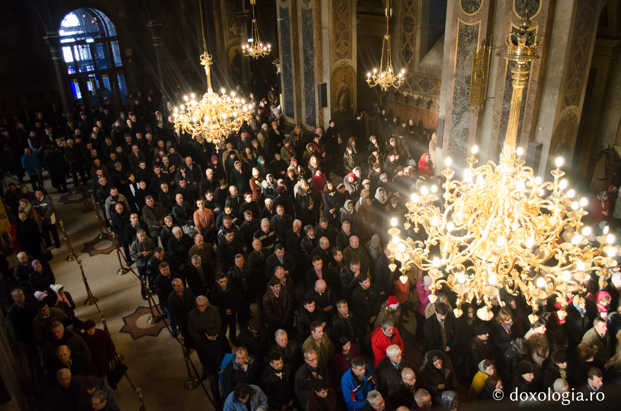 Foto: Constantin Comici Nașterea Domnului, sărbătorită la Iași prin Liturghie arhierească