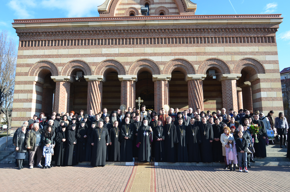 16 ani de arhipăstorire a Înaltpreasfinţitului Părinte Arhiepiscop şi Mitropolit Nifon