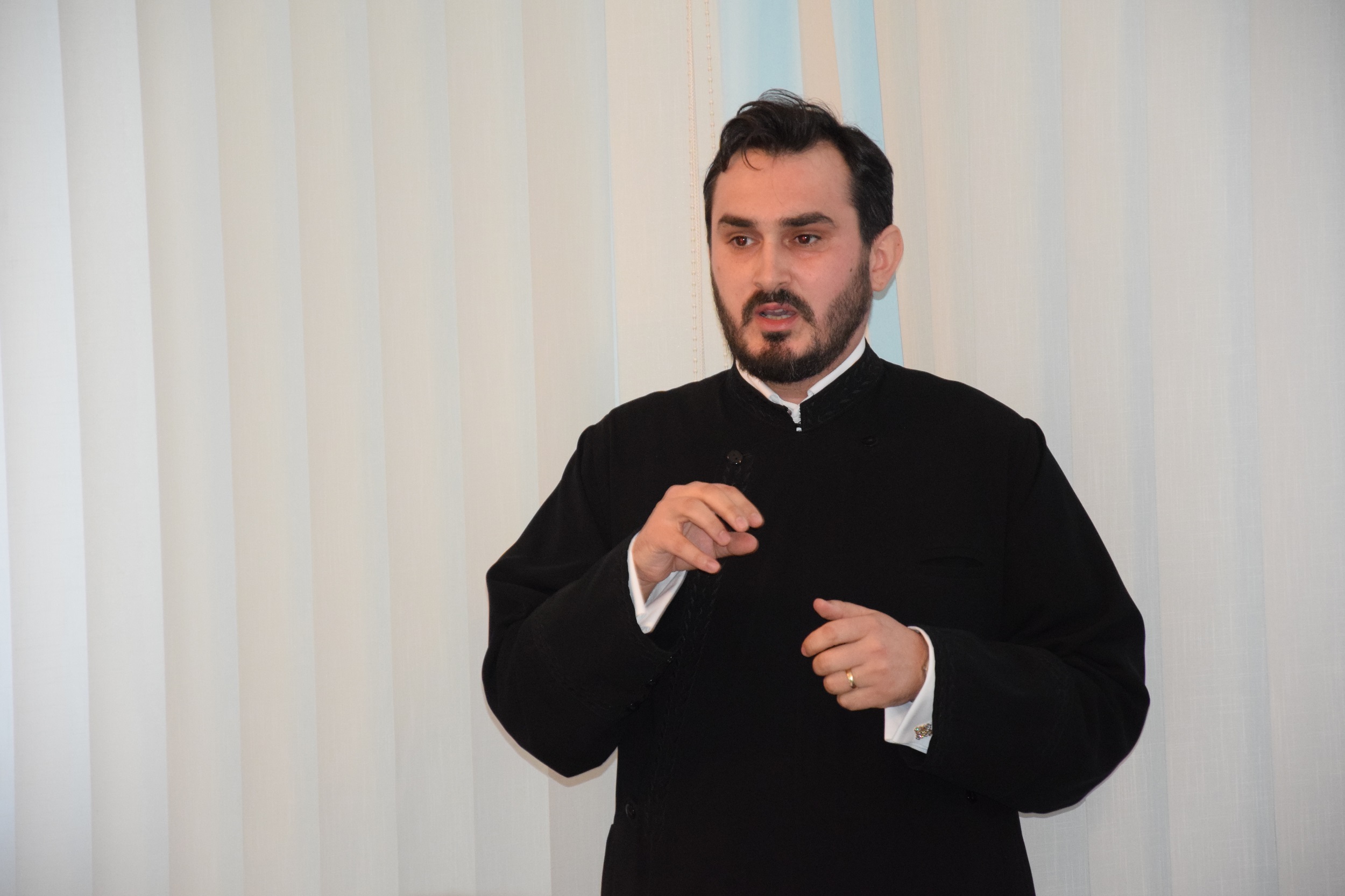 Doctorat despre cunoașterea teologică în actul credinței, la Facultatea de Teologie Ortodoxă din Iași