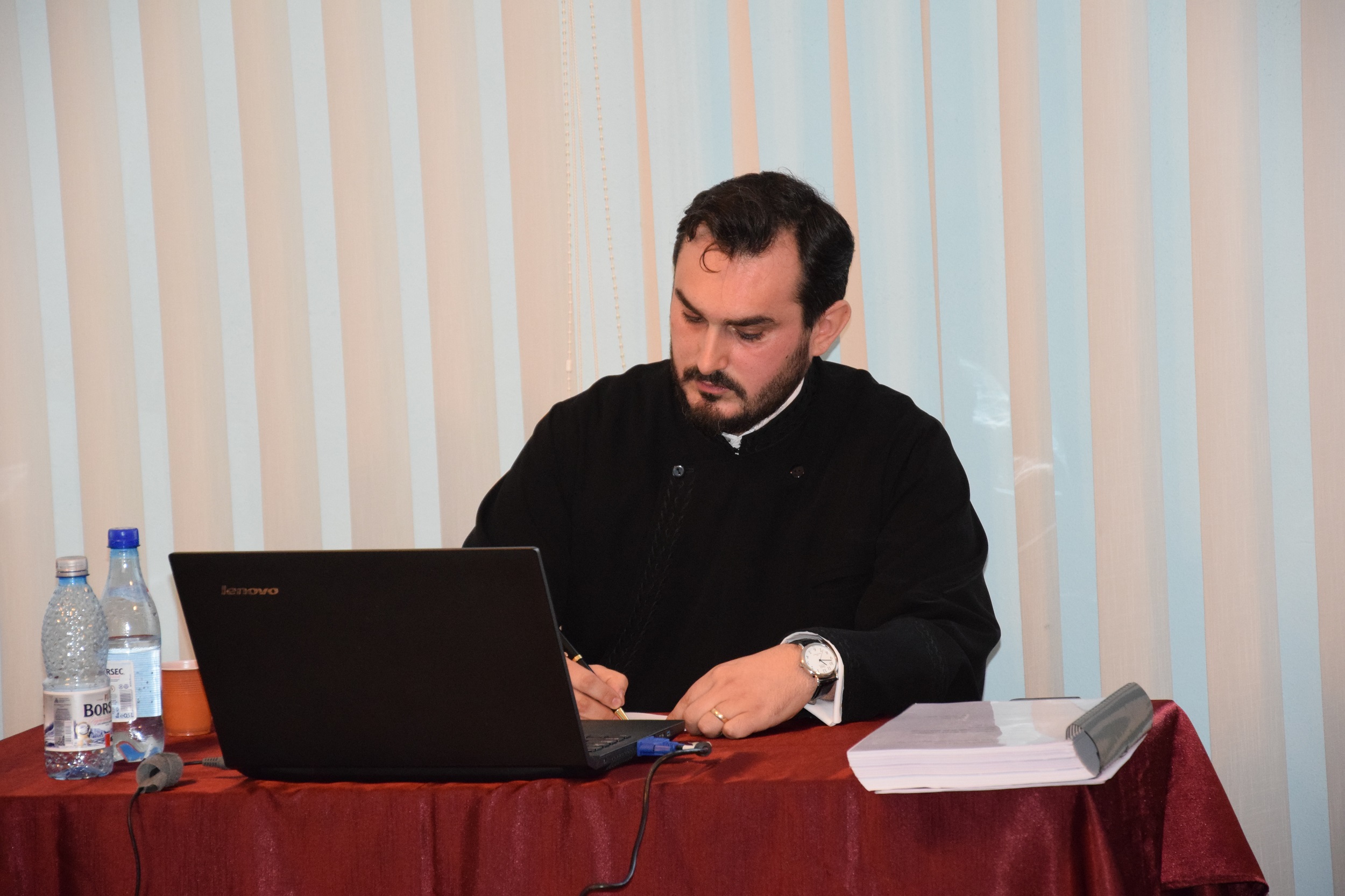 Doctorat despre cunoașterea teologică în actul credinței, la Facultatea de Teologie Ortodoxă din Iași