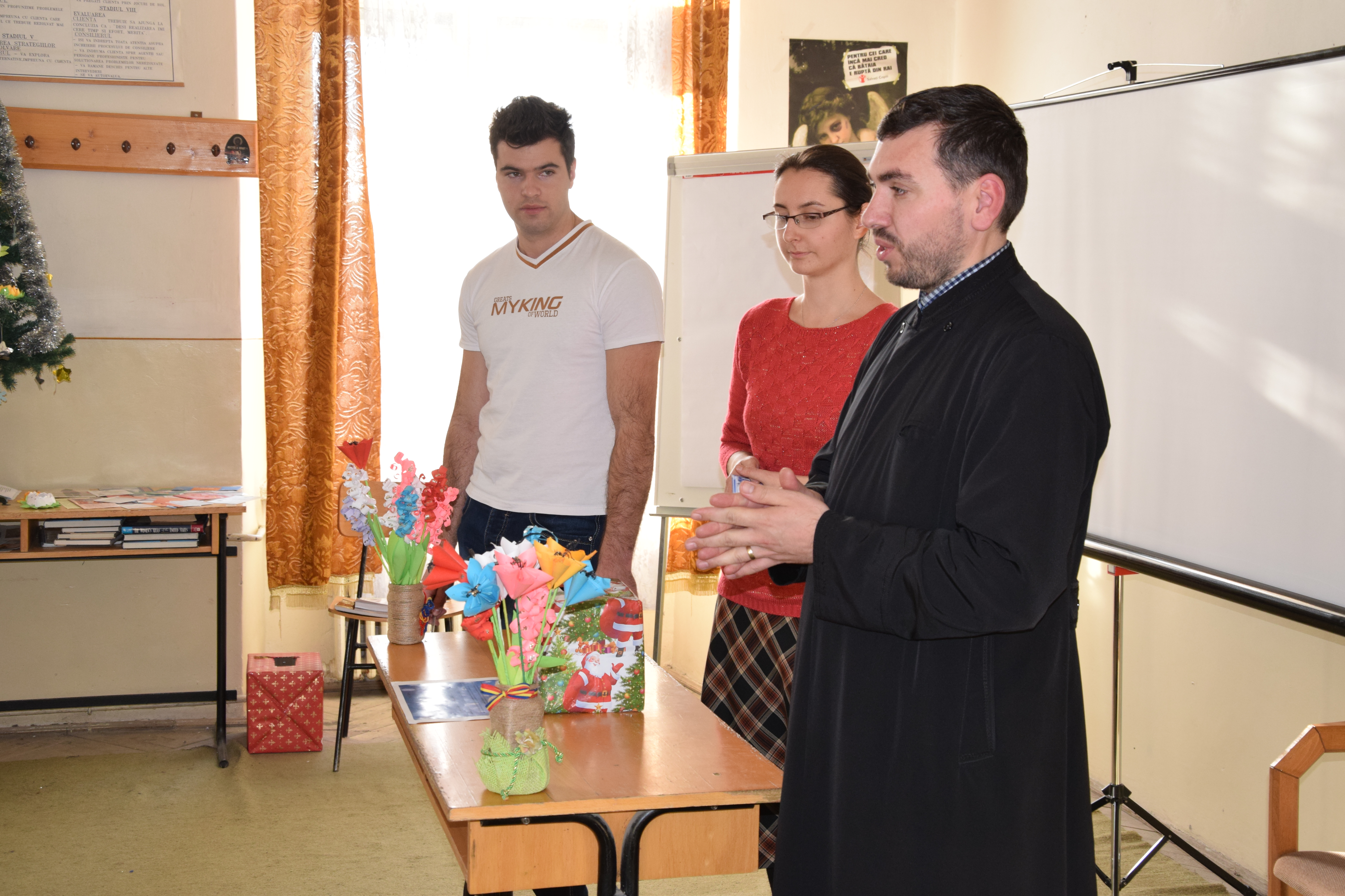 Tombolă caritabilă organizată de studenții Facultății de Teologie Ortodoxă din Iași