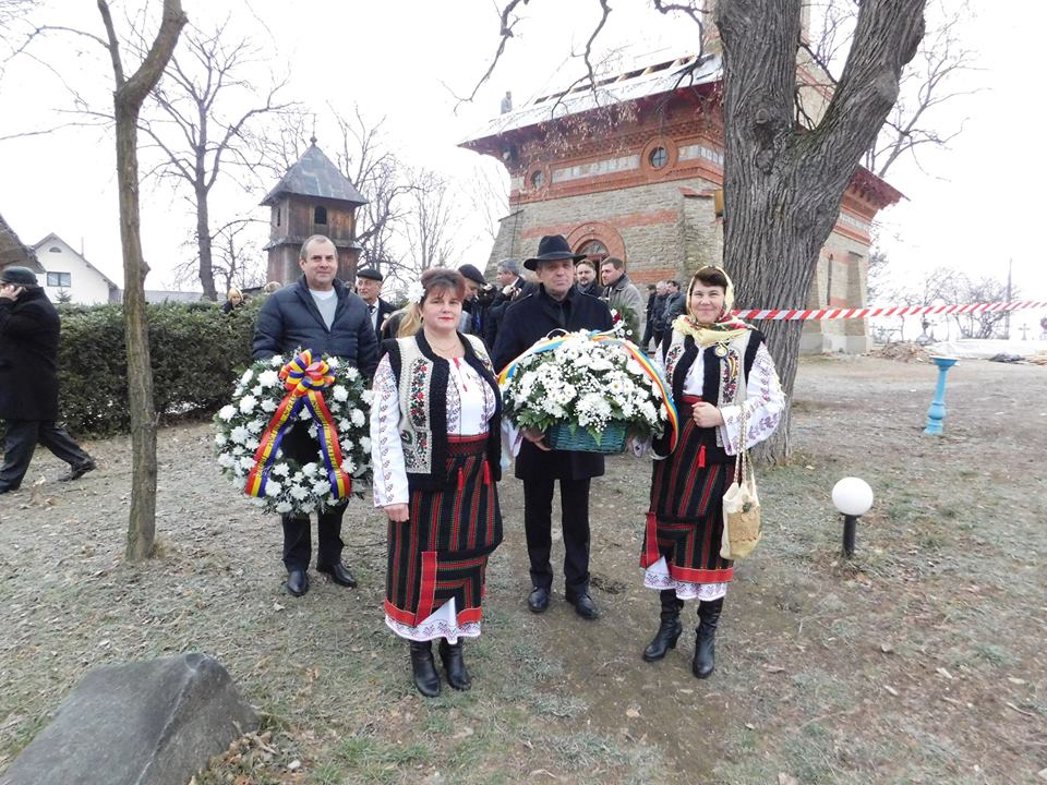 Rugăciuni pentru Eminescu, la Ipoteşti