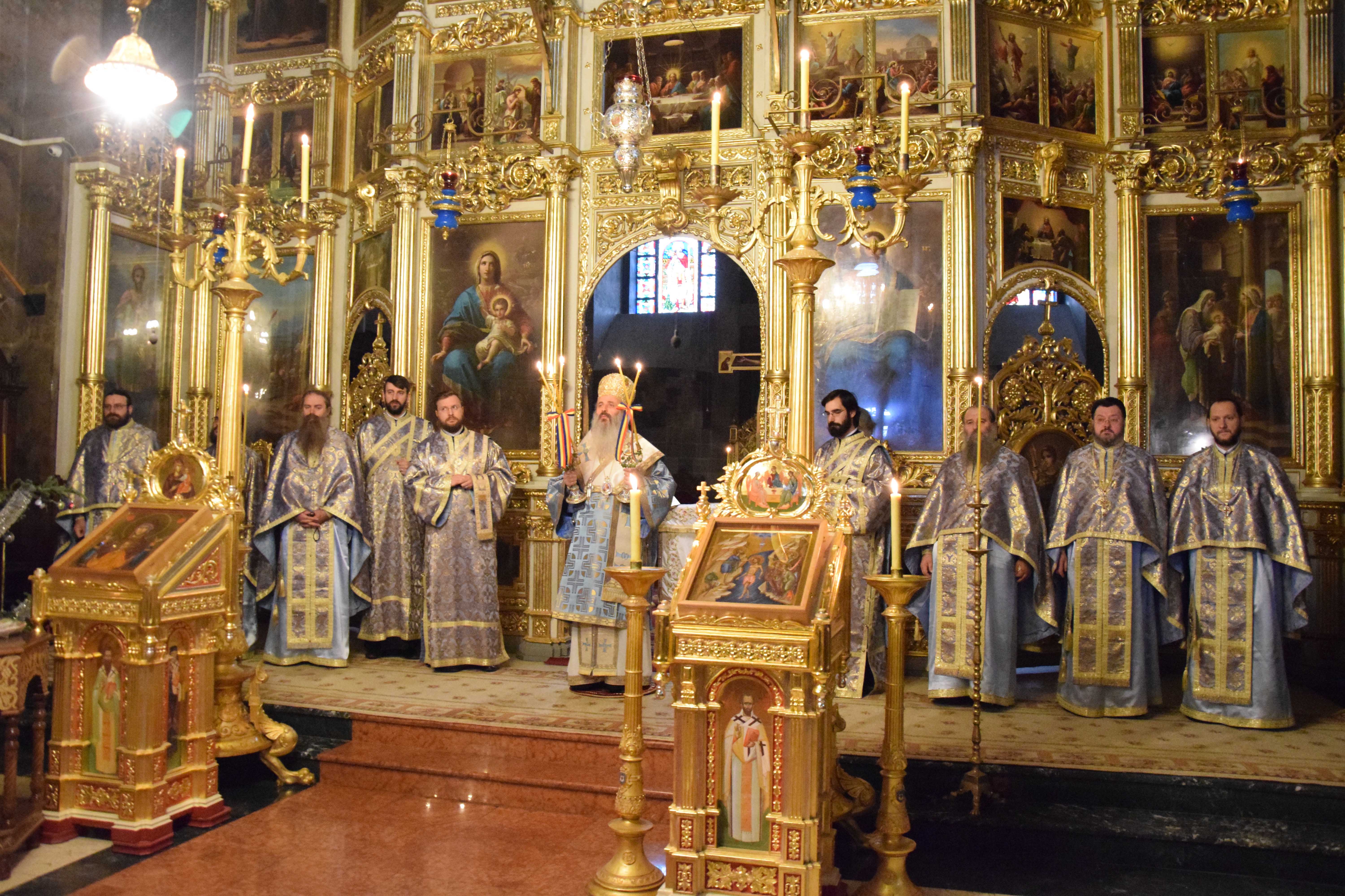 Prin pocăință suntem chemați să redobândim haina botezului - IPS Teofan, cuvânt de învățătură în ziua prăznuirii Botezului Domnului