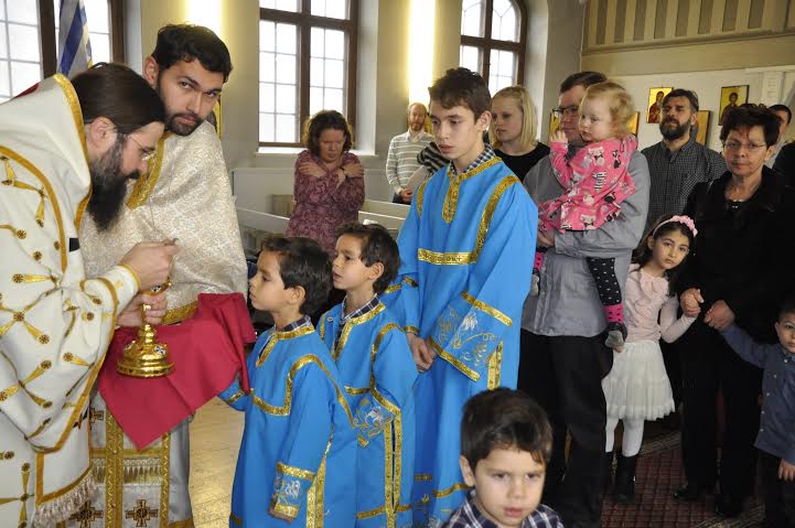 Sfinții Trei Ierarhi au fost cinstiți la Uppsala, Suedia Sfinții Trei Ierarhi au fost cinstiți la Uppsala, Suedia