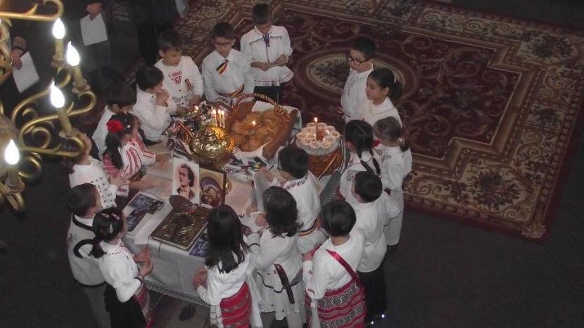 Eparhia Romanului şi Bacăului l-a comemorat pe Eminescu Eparhia Romanului şi Bacăului l-a comemorat pe Eminescu