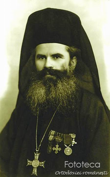 Protosinghelul Nicodim Măndiță