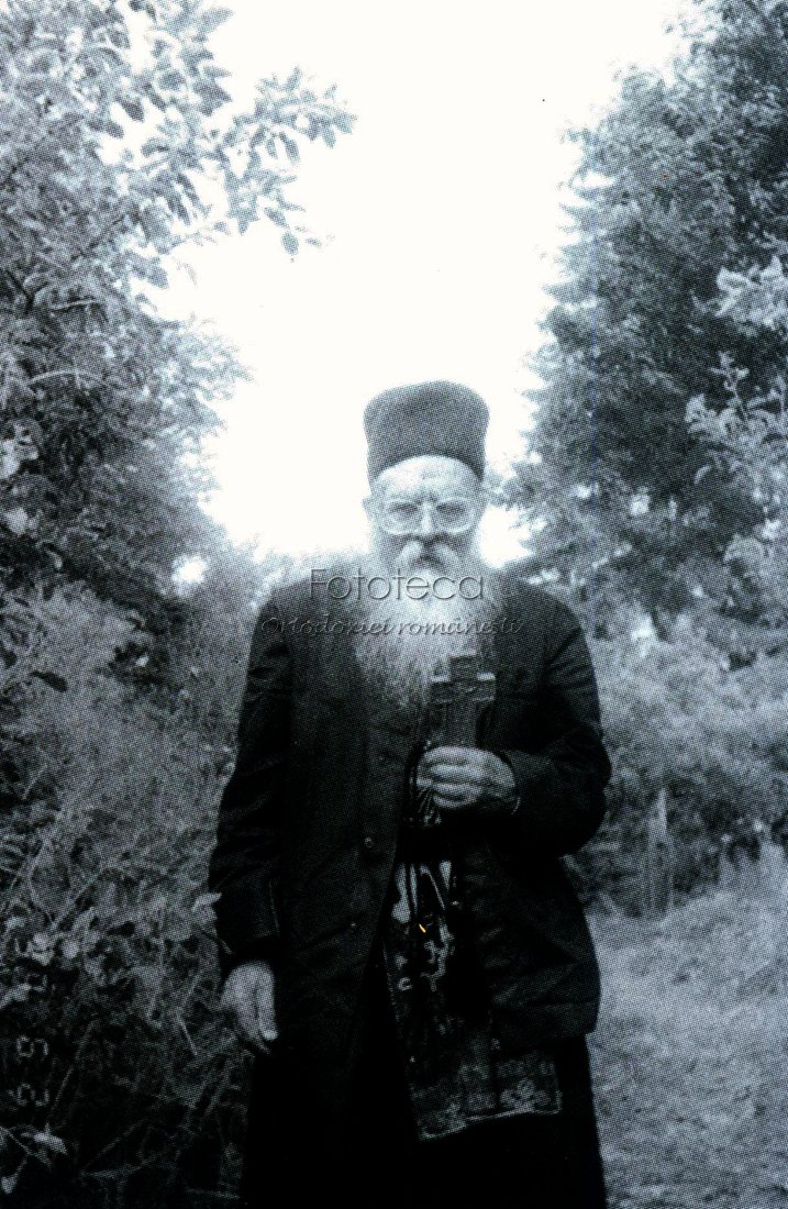 Ieroschimonahul Onufrie Frunză / Foto: fototecaortodoxiei.ro Ieroschimonahul Onufrie Frunză