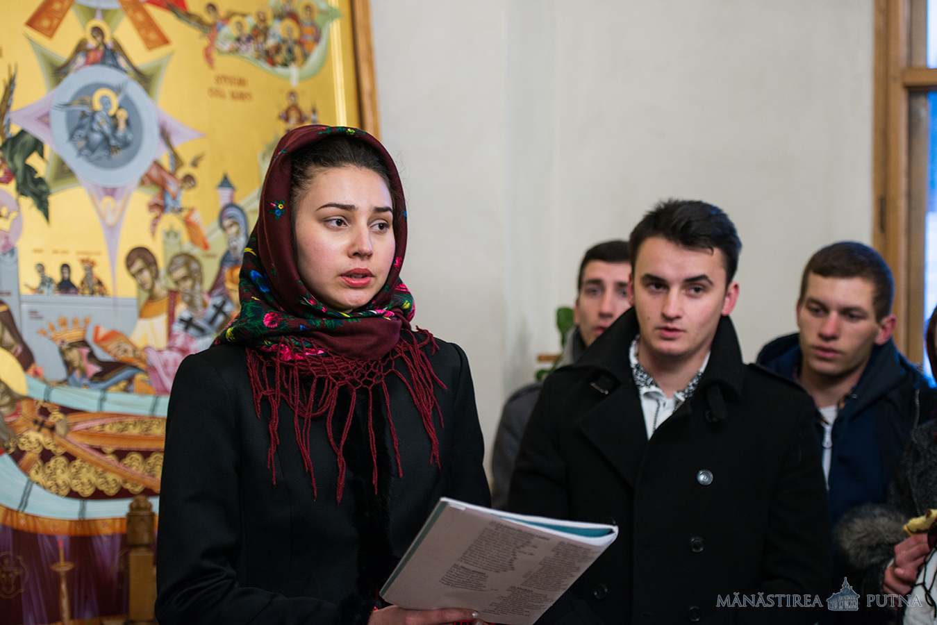 280 de ascoreni au petrecut Anul Nou la Mănăstirea Putna