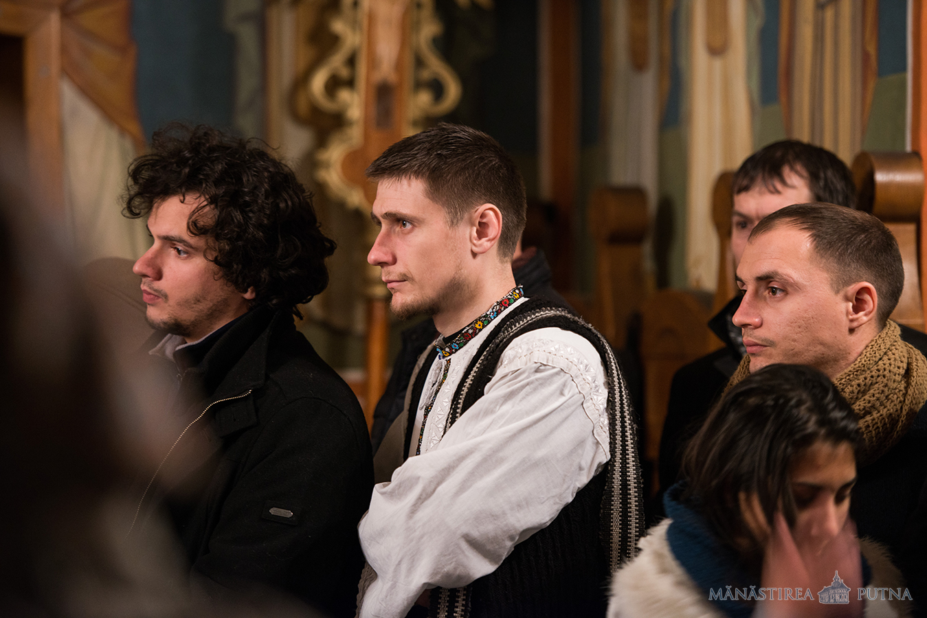 280 de ascoreni au petrecut Anul Nou la Mănăstirea Putna