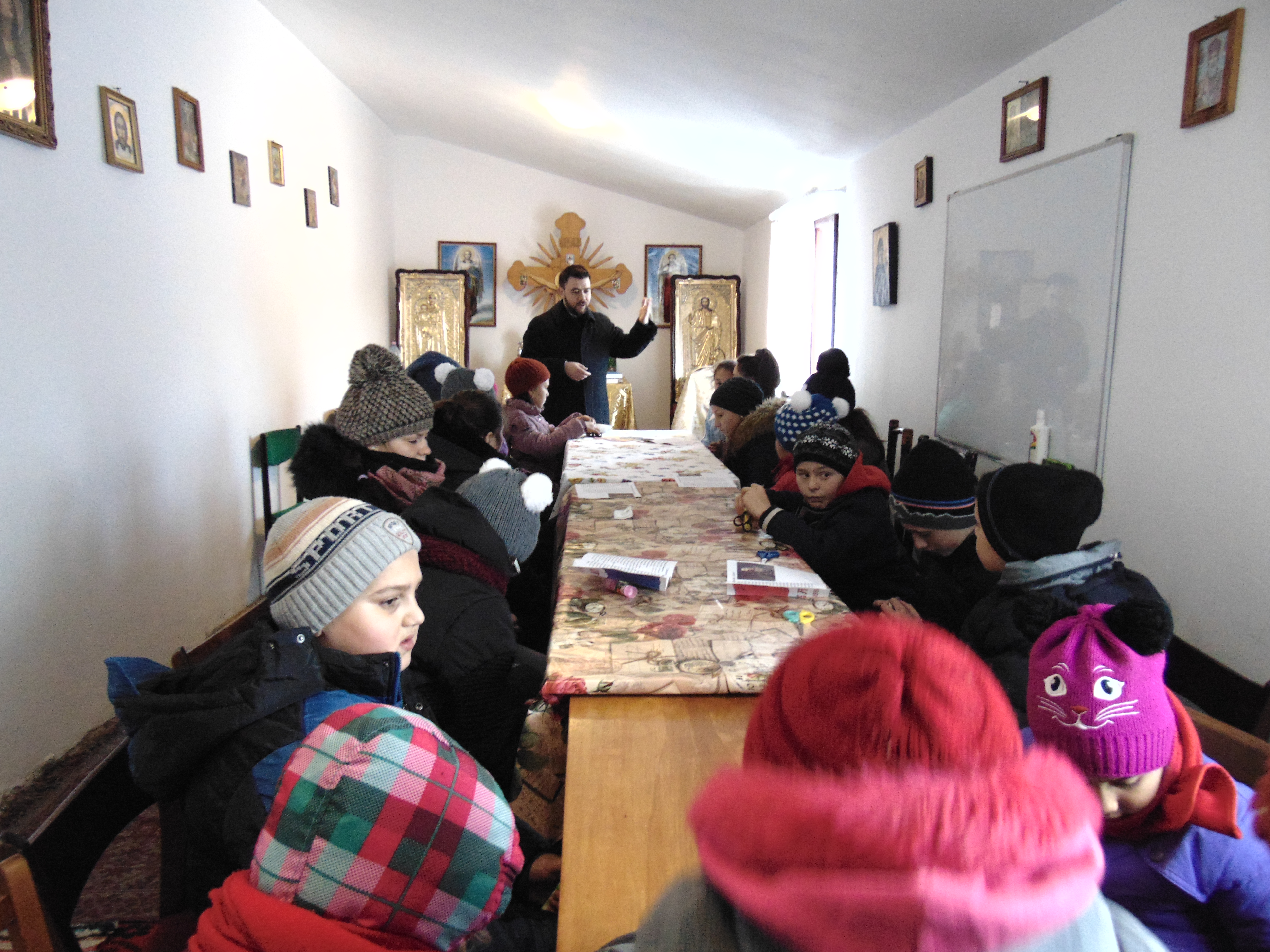 Slujbă de Te Deum și atelier de creație dedicat Unirii Principatelor, în Parohia Stânca Roznovanu