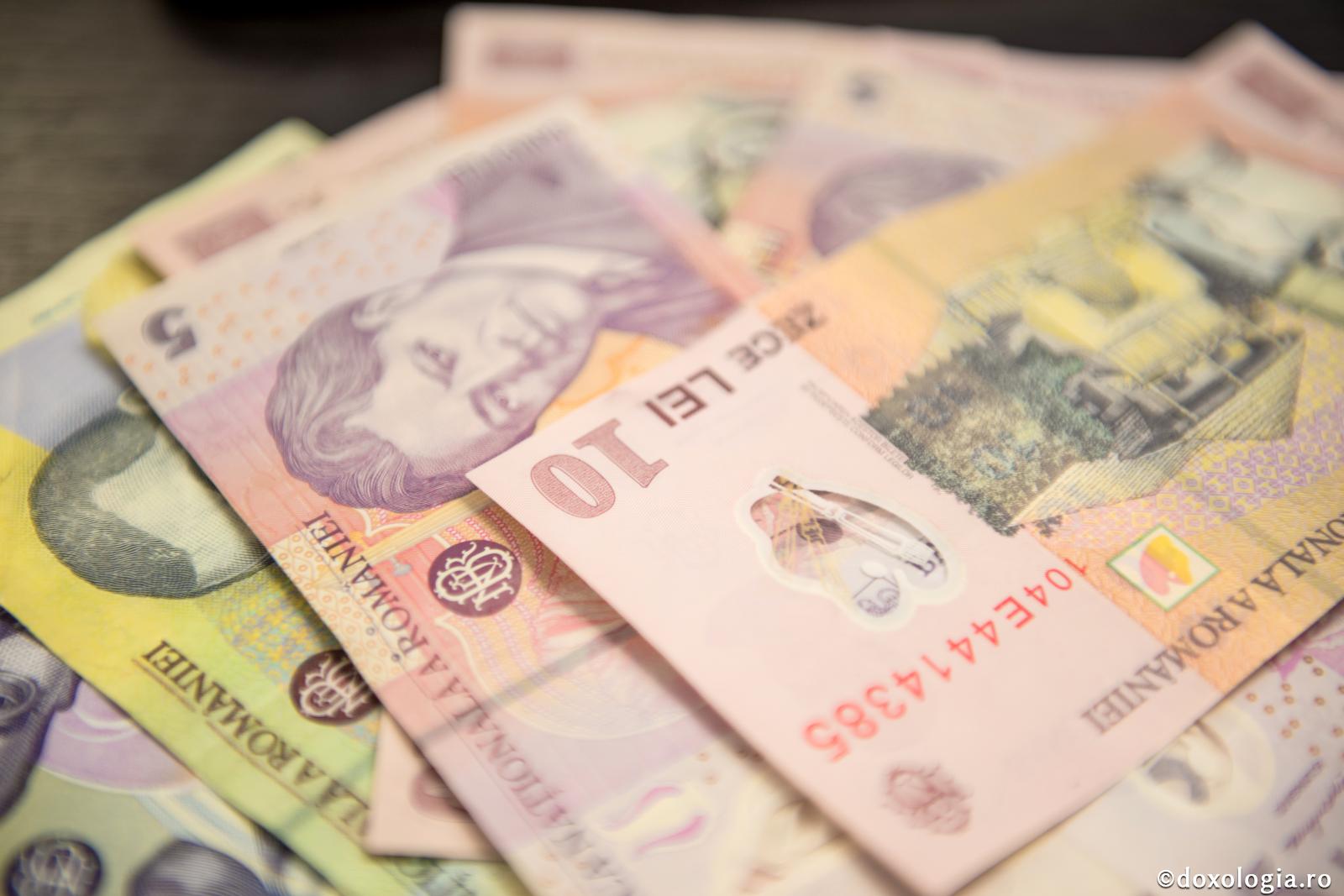 Pe cine a făcut drept bogăţia?