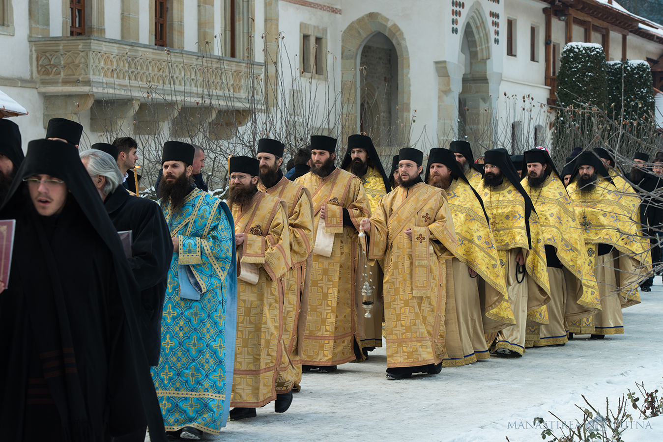 Slujba Bobotezei la Mănăstirea Putna Slujba Bobotezei la Mănăstirea Putna