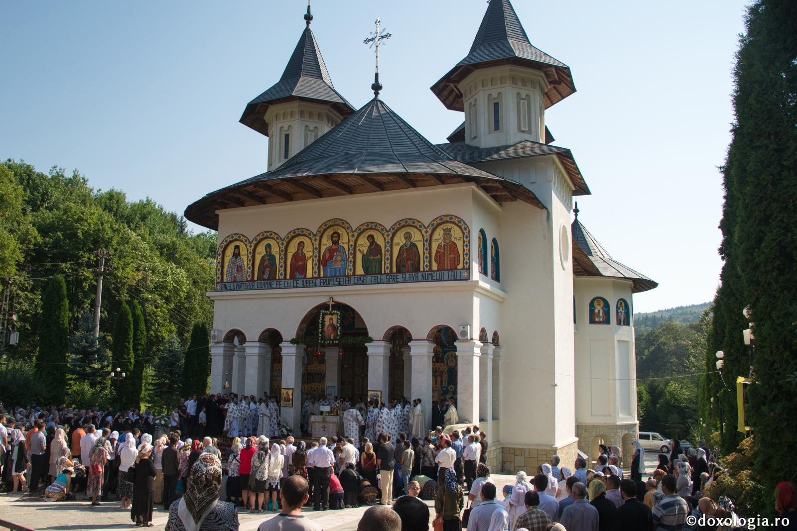Doar prin credință omul biruiește egoismul
