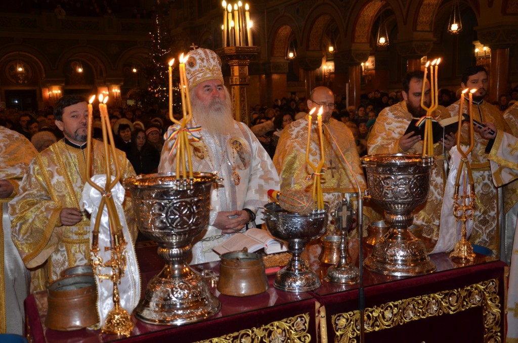 Slujba de Bobotează, la Catedrala mitropolitană din Timișoara Slujba de Bobotează, la Catedrala mitropolitană din Timișoara