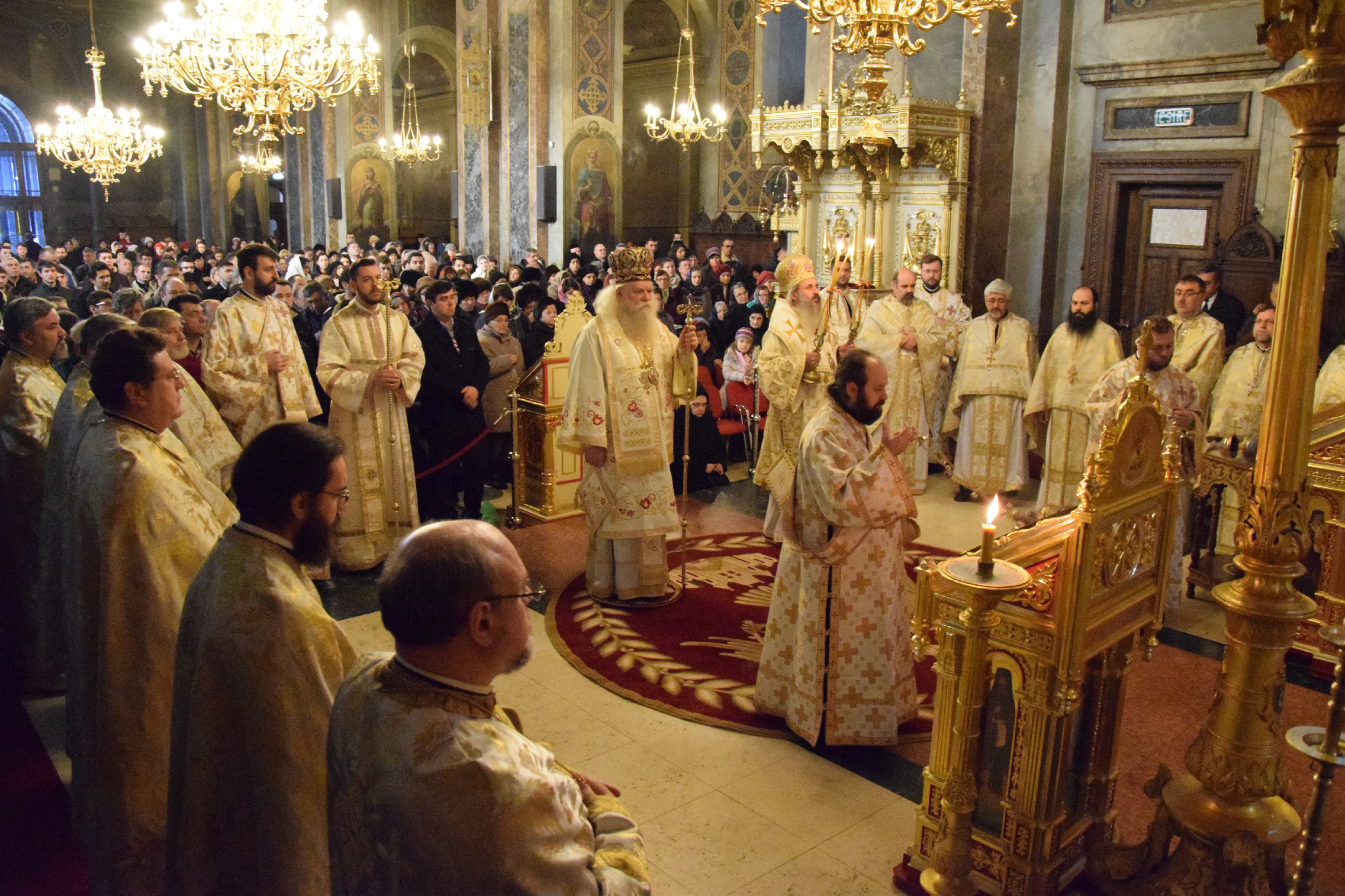 Foto: Tudorel Rusu Hram la Facultatea de Teologie: „Biserica dă sens atât familiei, cât și școlii”