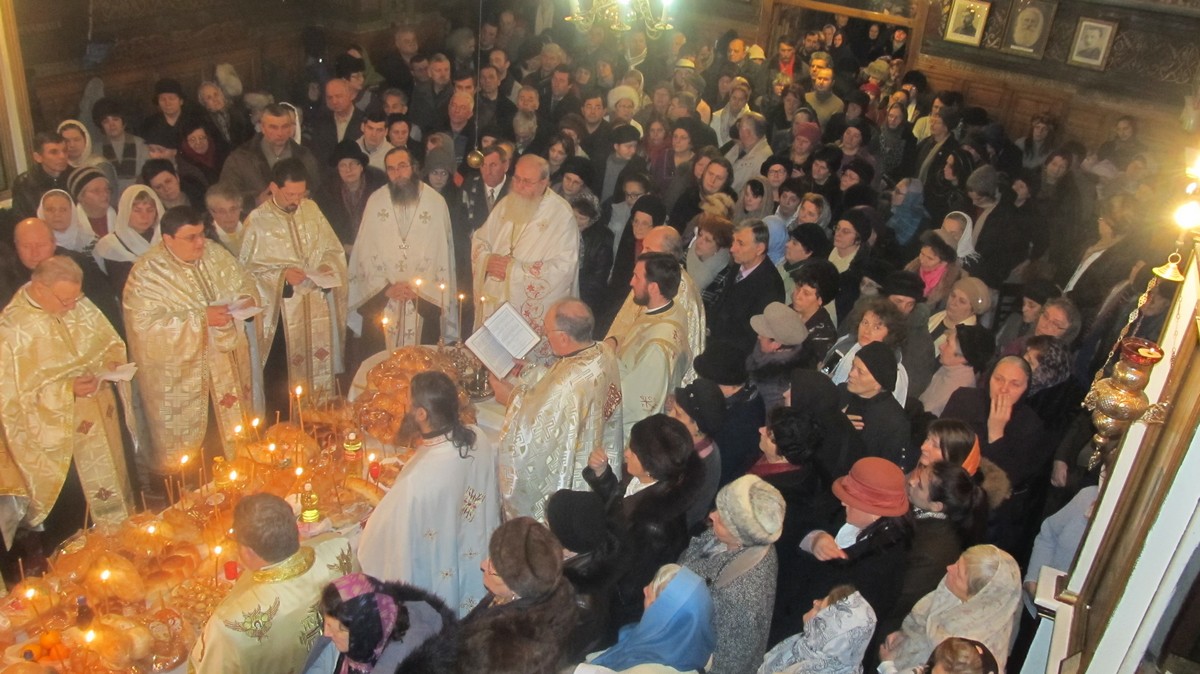 Sărbătoare la Biserica „Sfântul Ioan Botezătorul“ - Mărăţei din Piatra Neamţ
