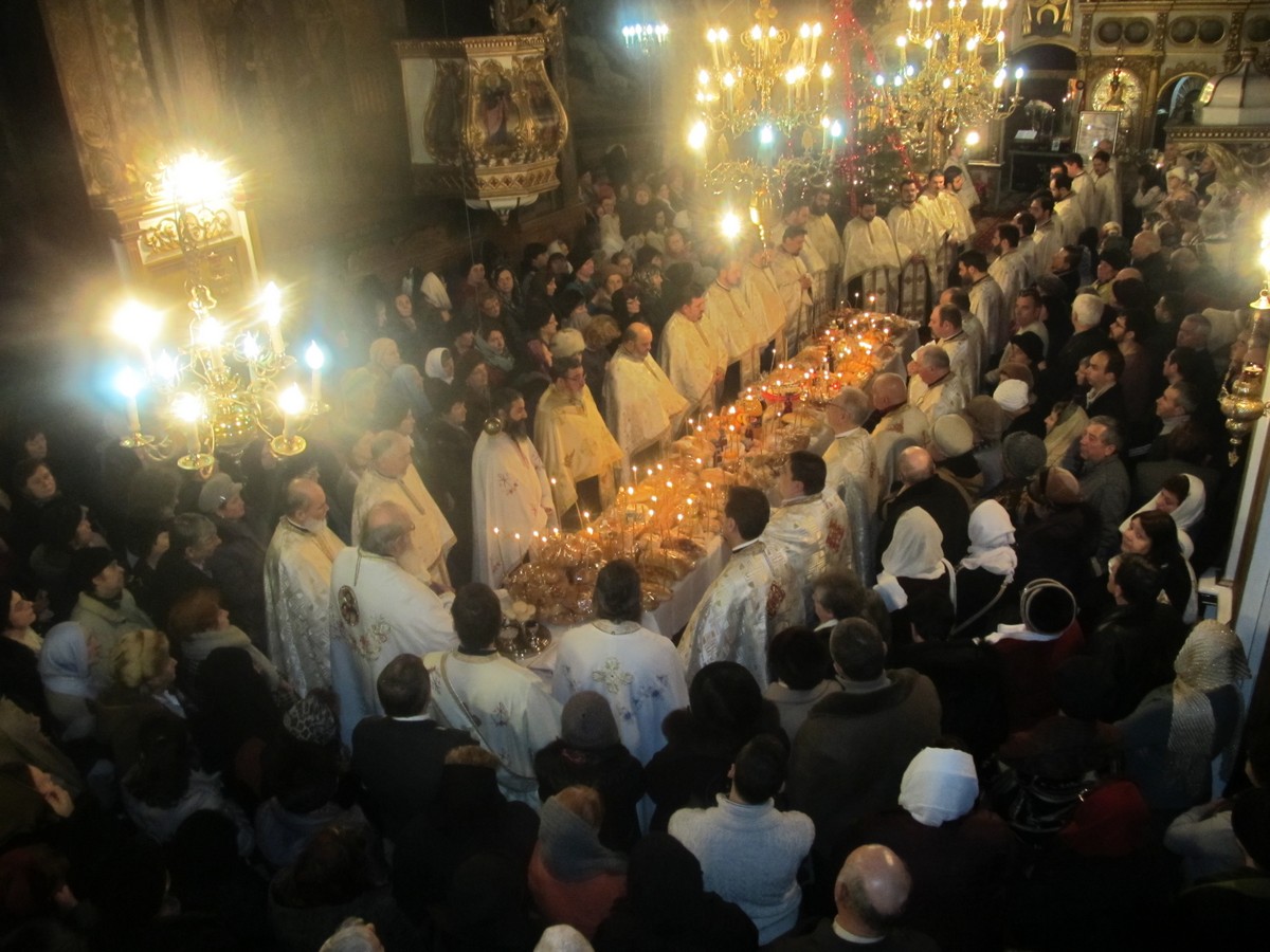 Sărbătoare la Biserica „Sfântul Ioan Botezătorul“ - Mărăţei din Piatra Neamţ