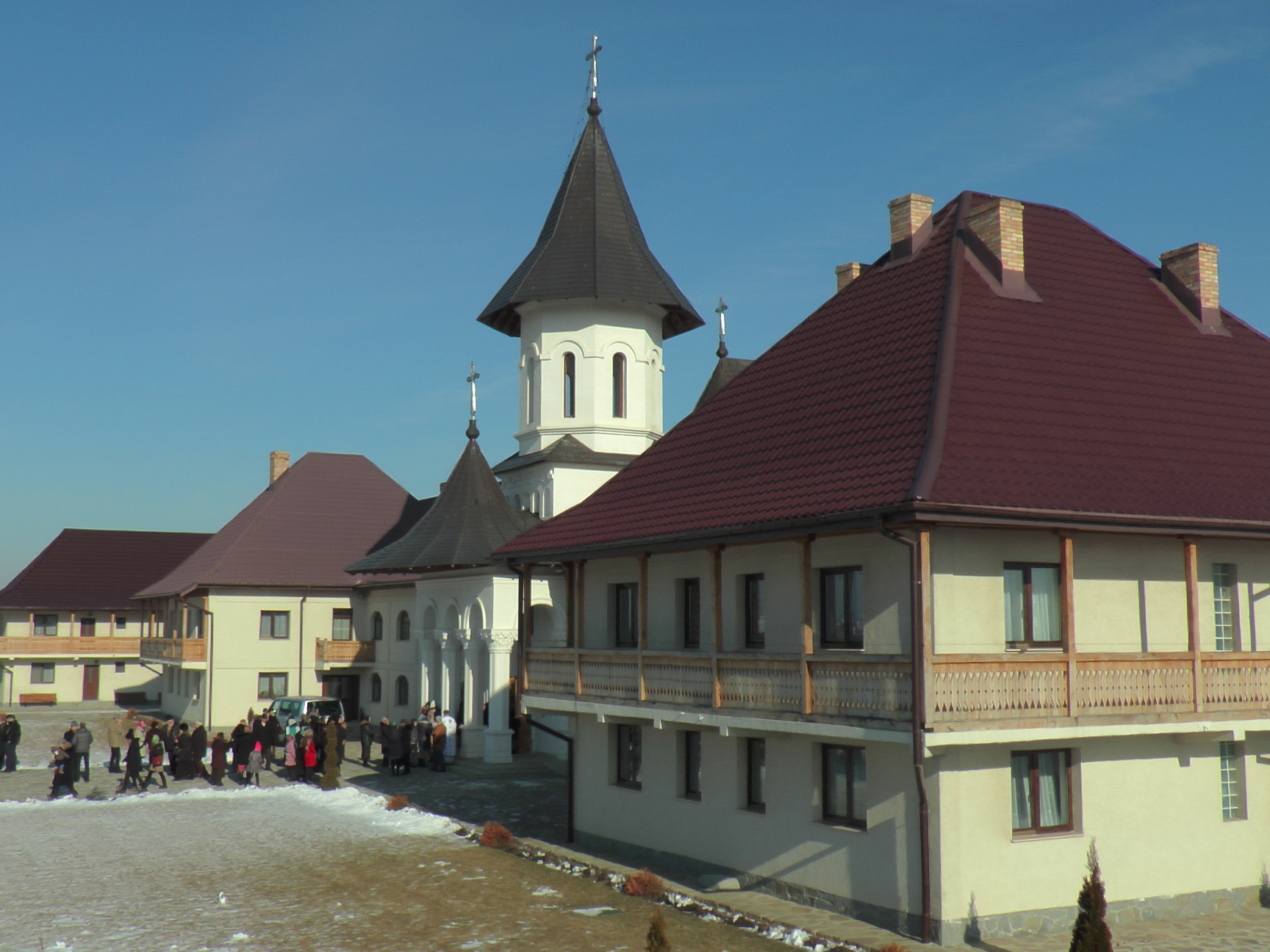 Liturghie arhierească la Mănăstirea Bogdana