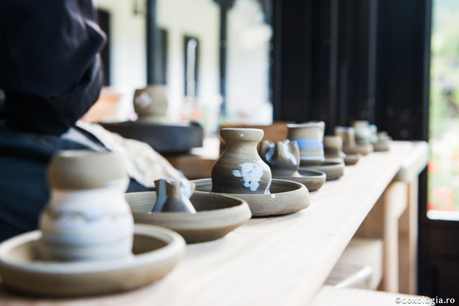 Să fie omul oală de lut! / Foto: Oana Nechifor vase din lut