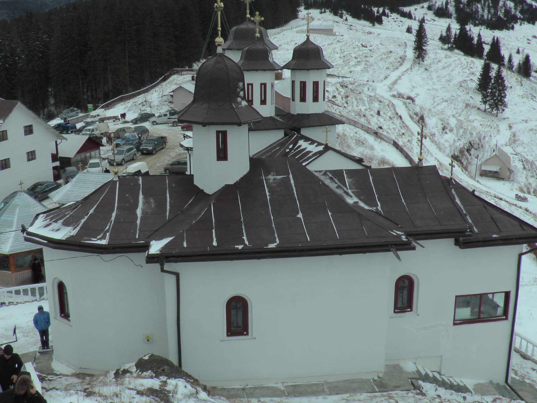 Liturghie arhierească la 1.700 m altitudine Liturghie arhierească la 1.700 m altitudine