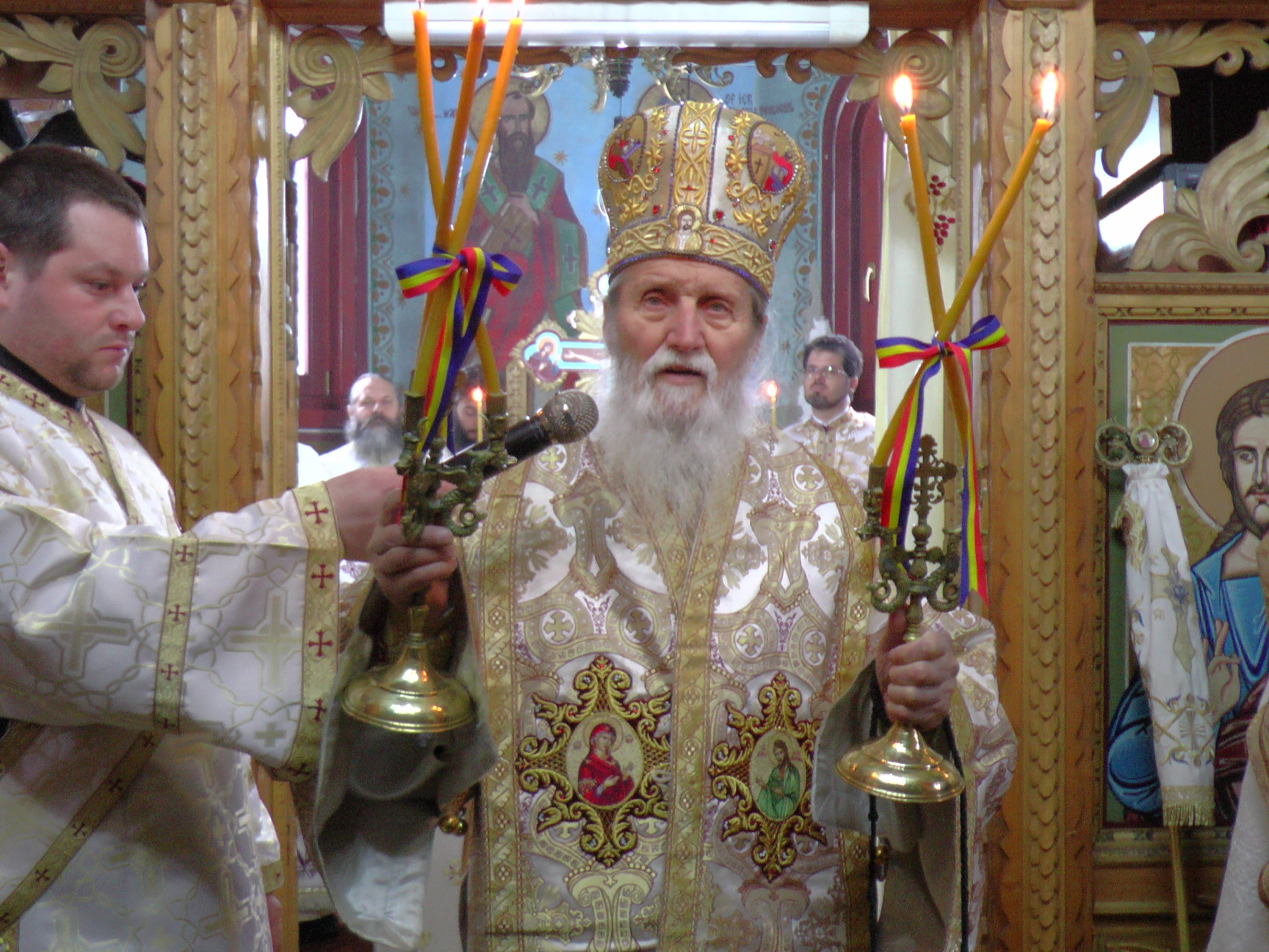 Liturghie arhierească la 1.700 m altitudine