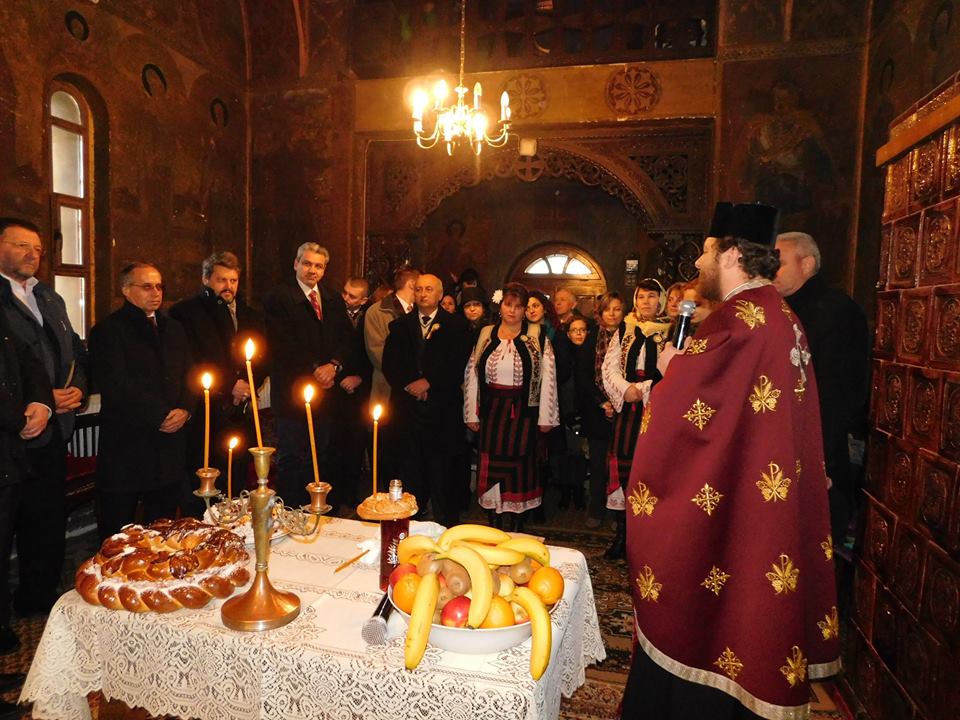 Rugăciuni pentru Eminescu, la Ipoteşti