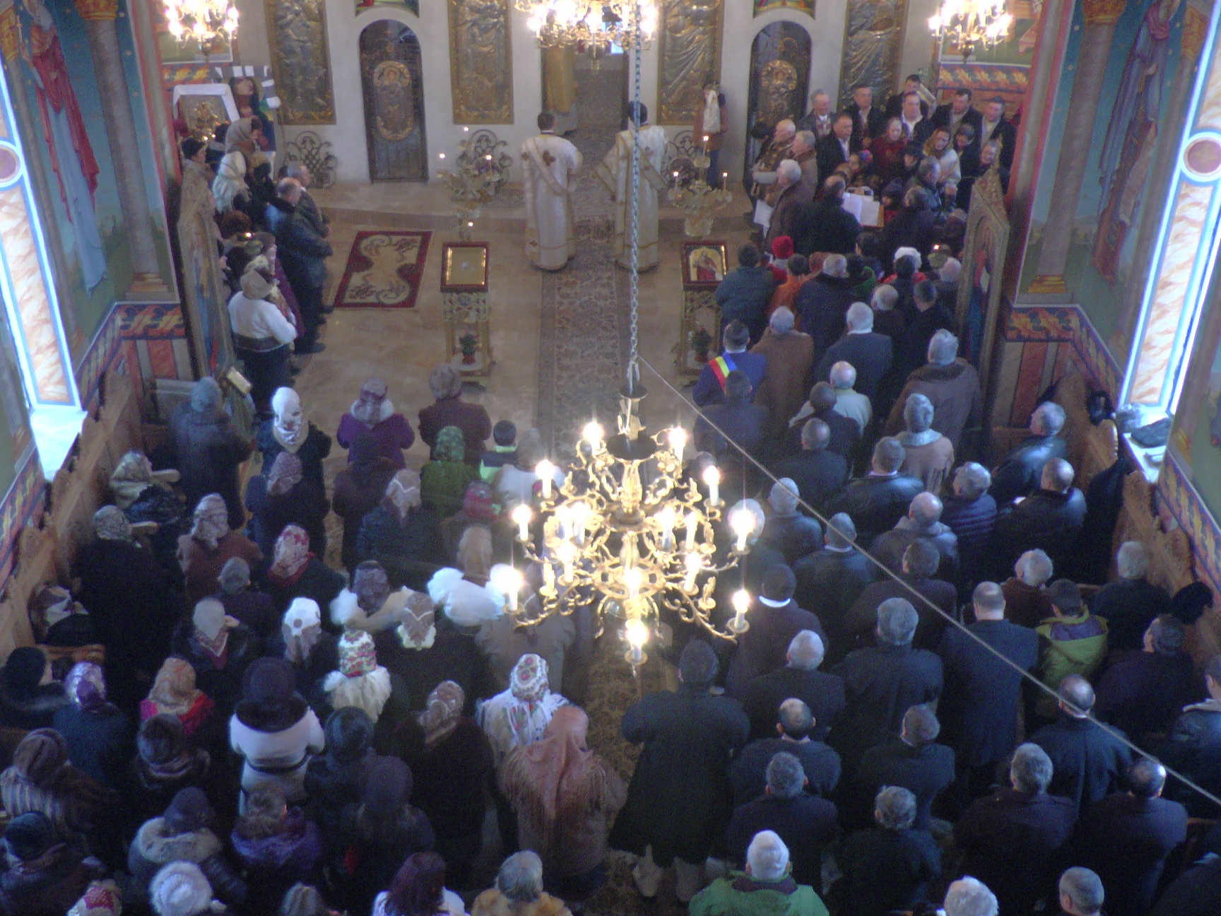 Slujire arhierească la hramul Parohiei Pojorâta 2 Slujire arhierească la hramul Parohiei Pojorâta 2