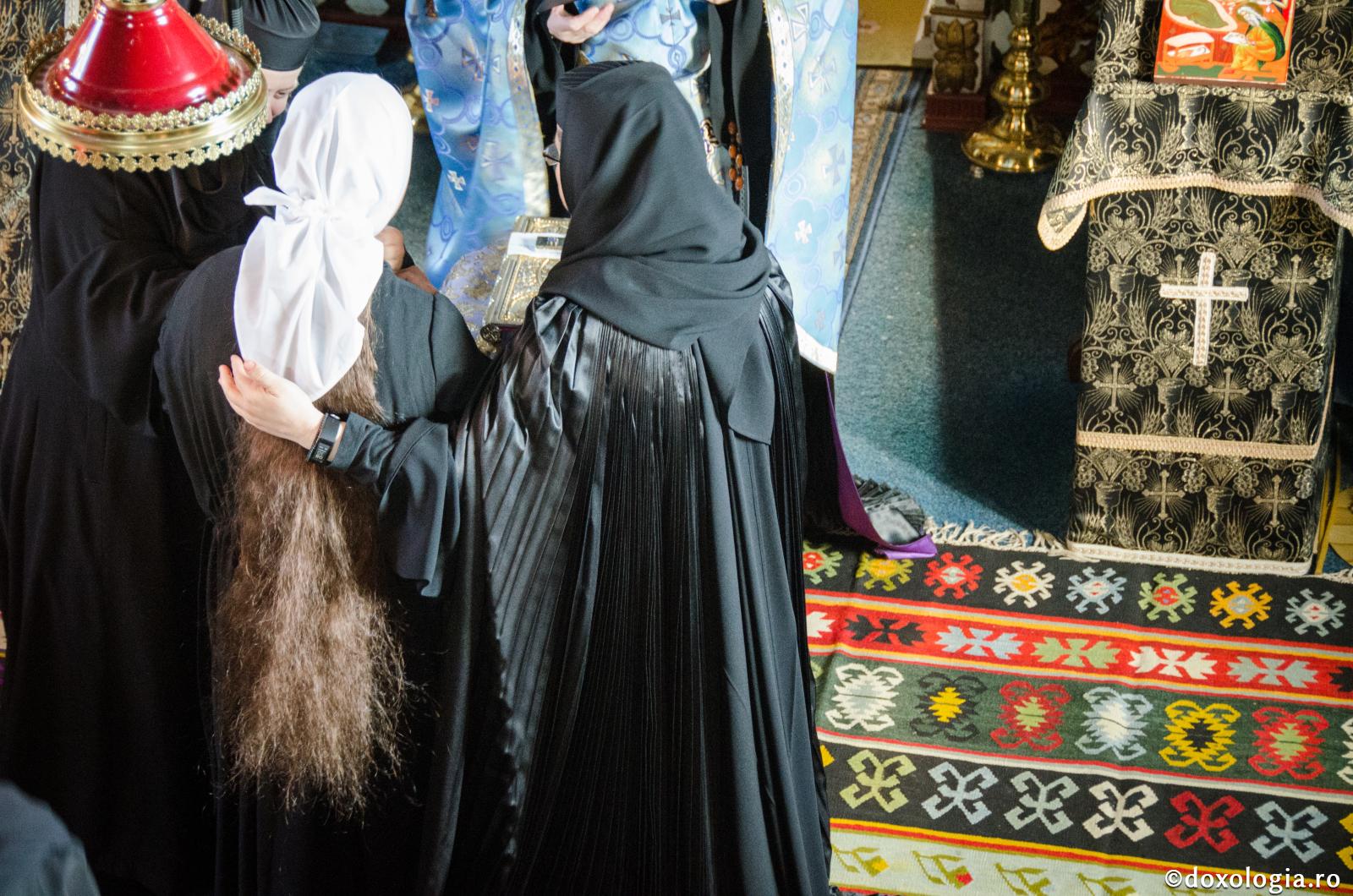 Izgonirea din suflet a dragostei faţă de trup şi de lumea aceasta