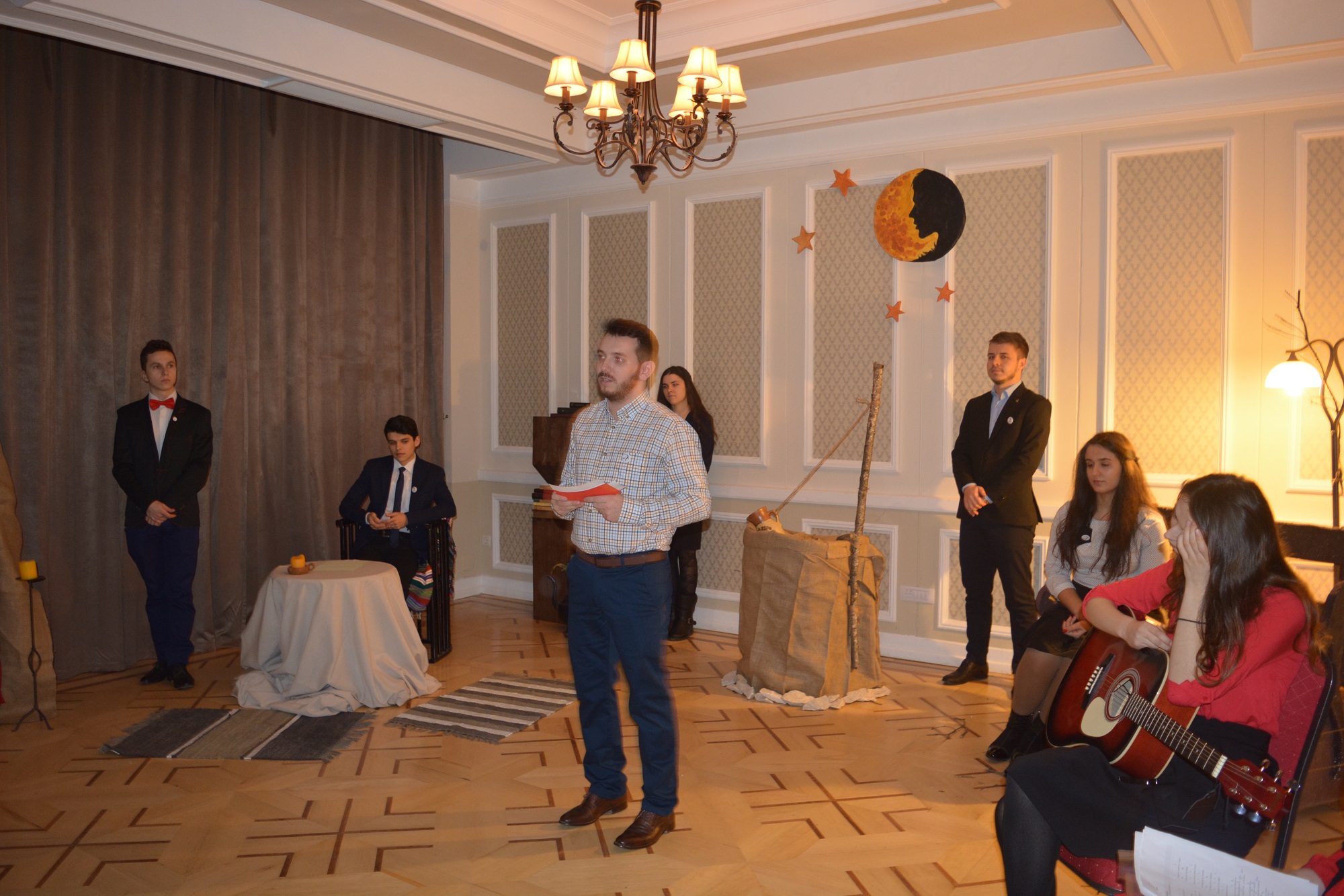 Proiectul  „Seri în versuri”, la Colegiul „Sfântul Nicolae”