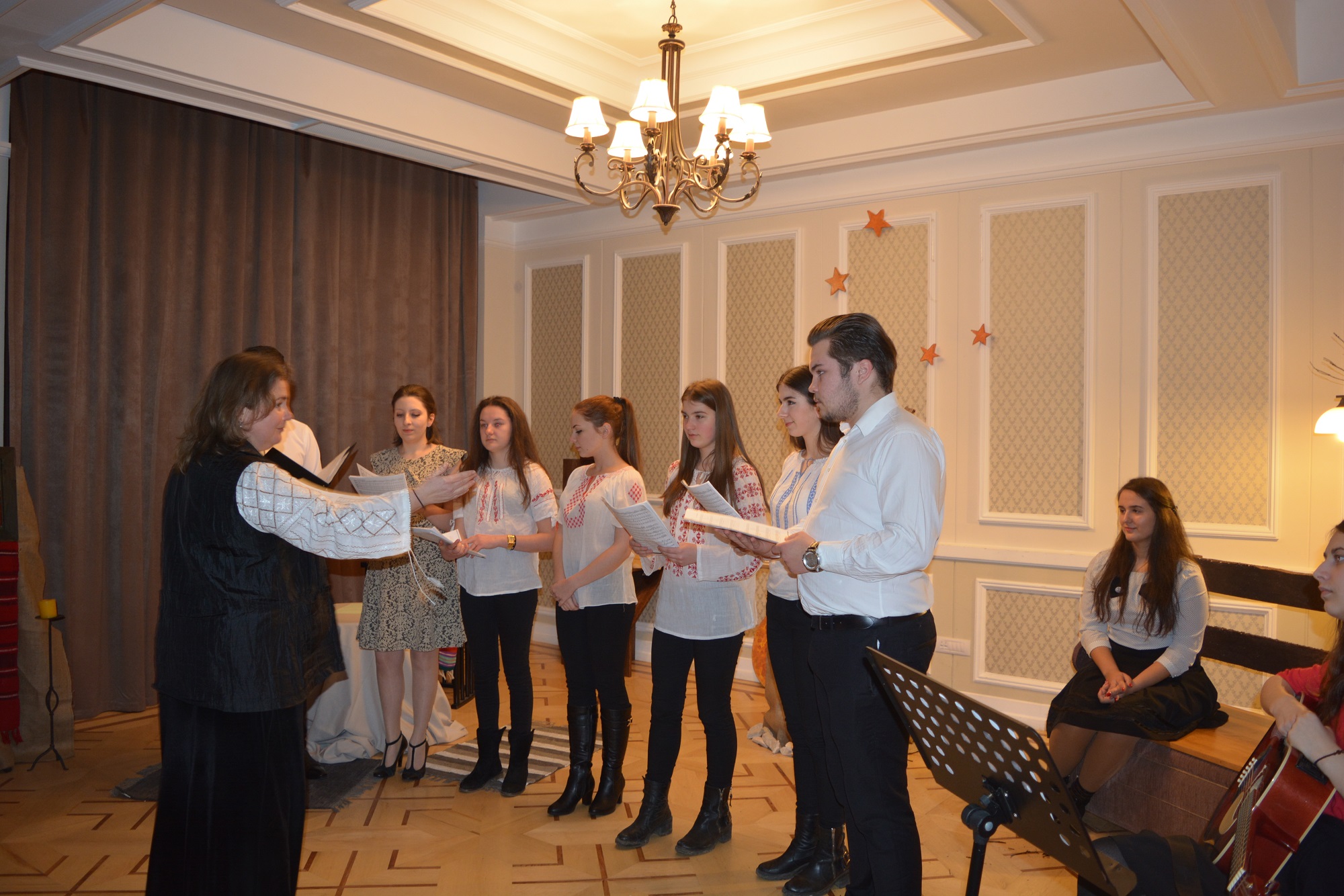 Proiectul  „Seri în versuri”, la Colegiul „Sfântul Nicolae”