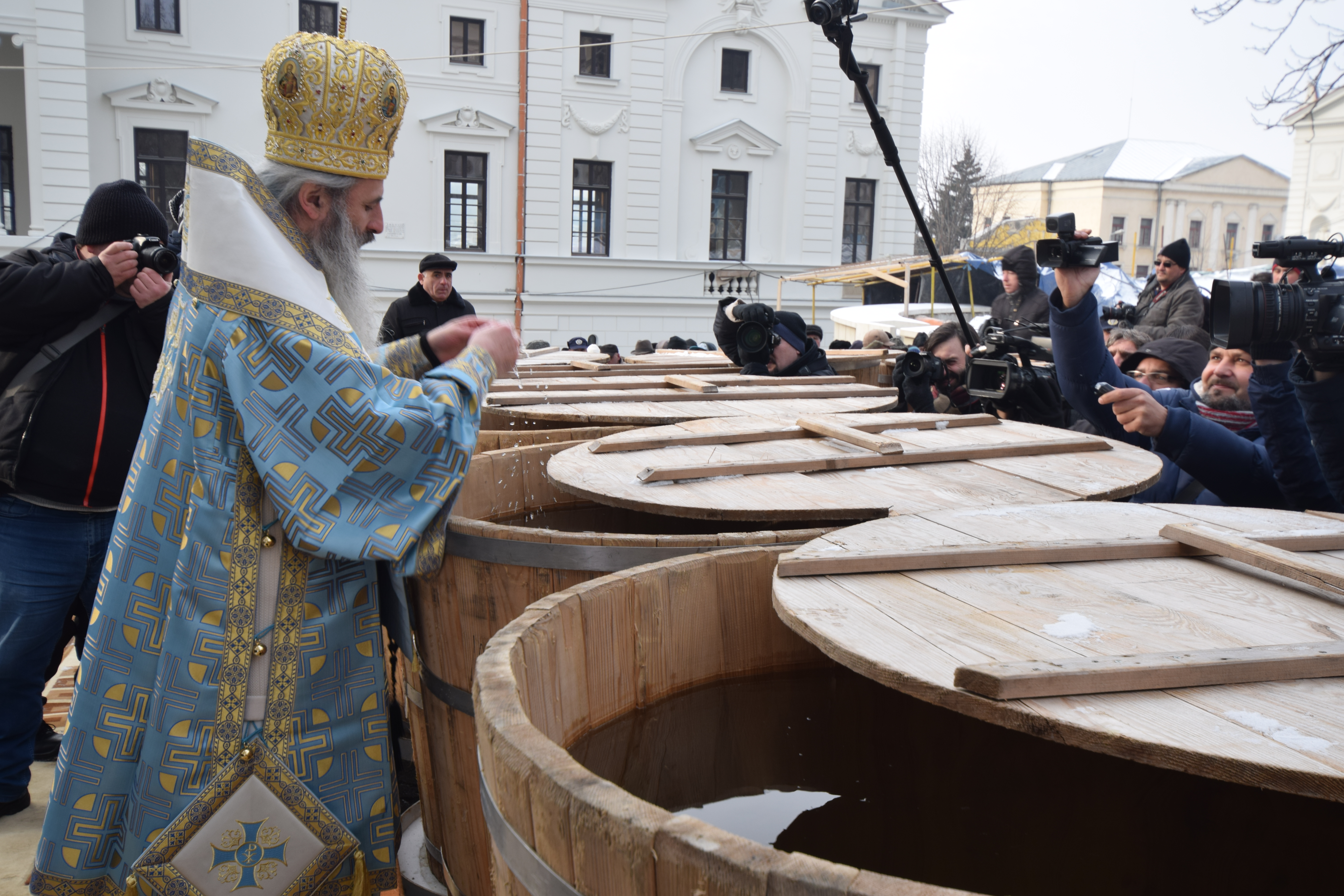 IPS Teofan, la slujba Bobotezei: „În haina smereniei și a ascultării S-a îmbrăcat Fiul lui Dumnezeu”