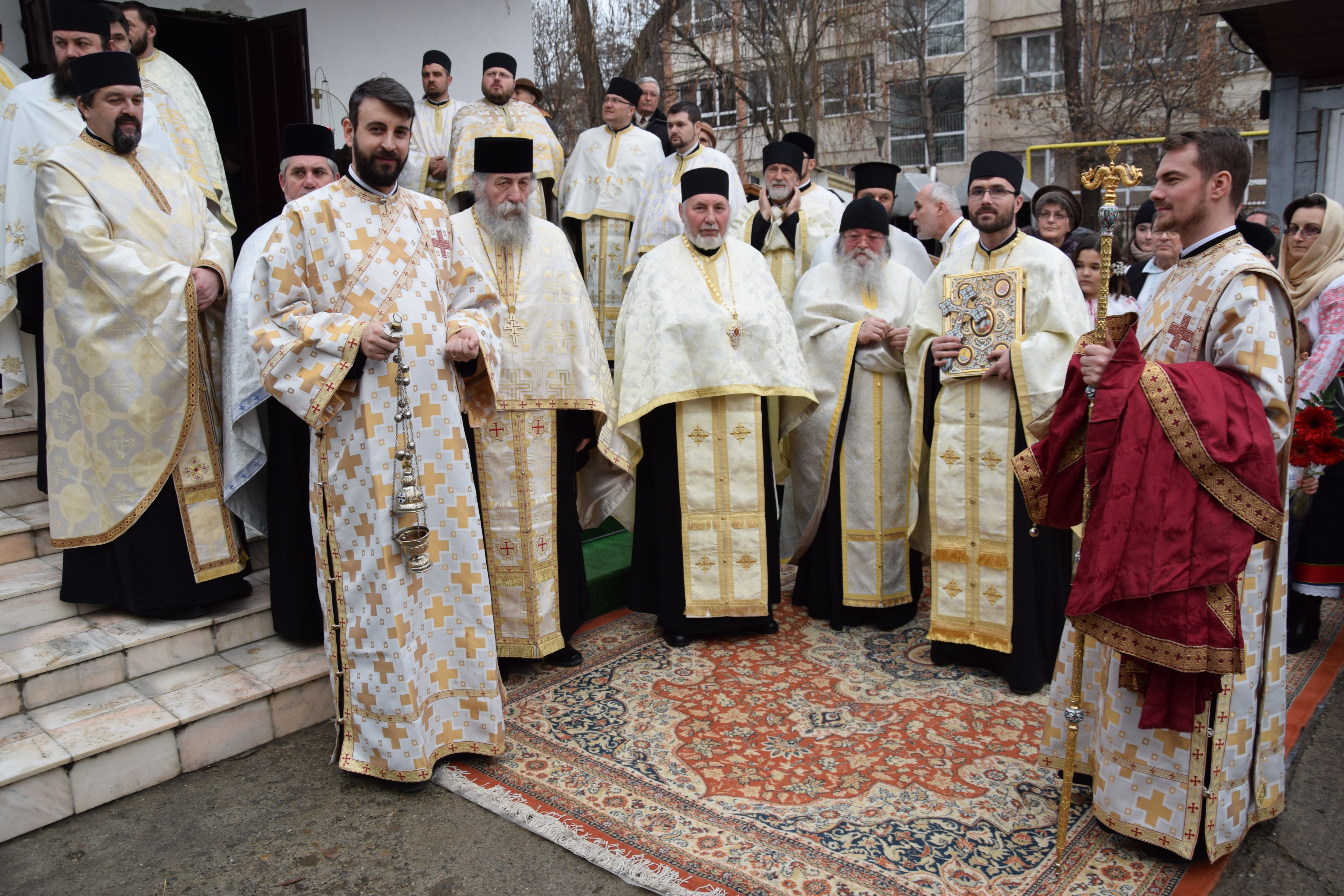 Priveghere arhierească la hramul Bisericii „Sf. Cuv. Antonie cel Mare“ din cartierul ieşean Nicolina