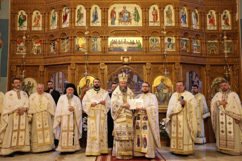Sfânta Liturghie arhierească în Catedrala Oaşului