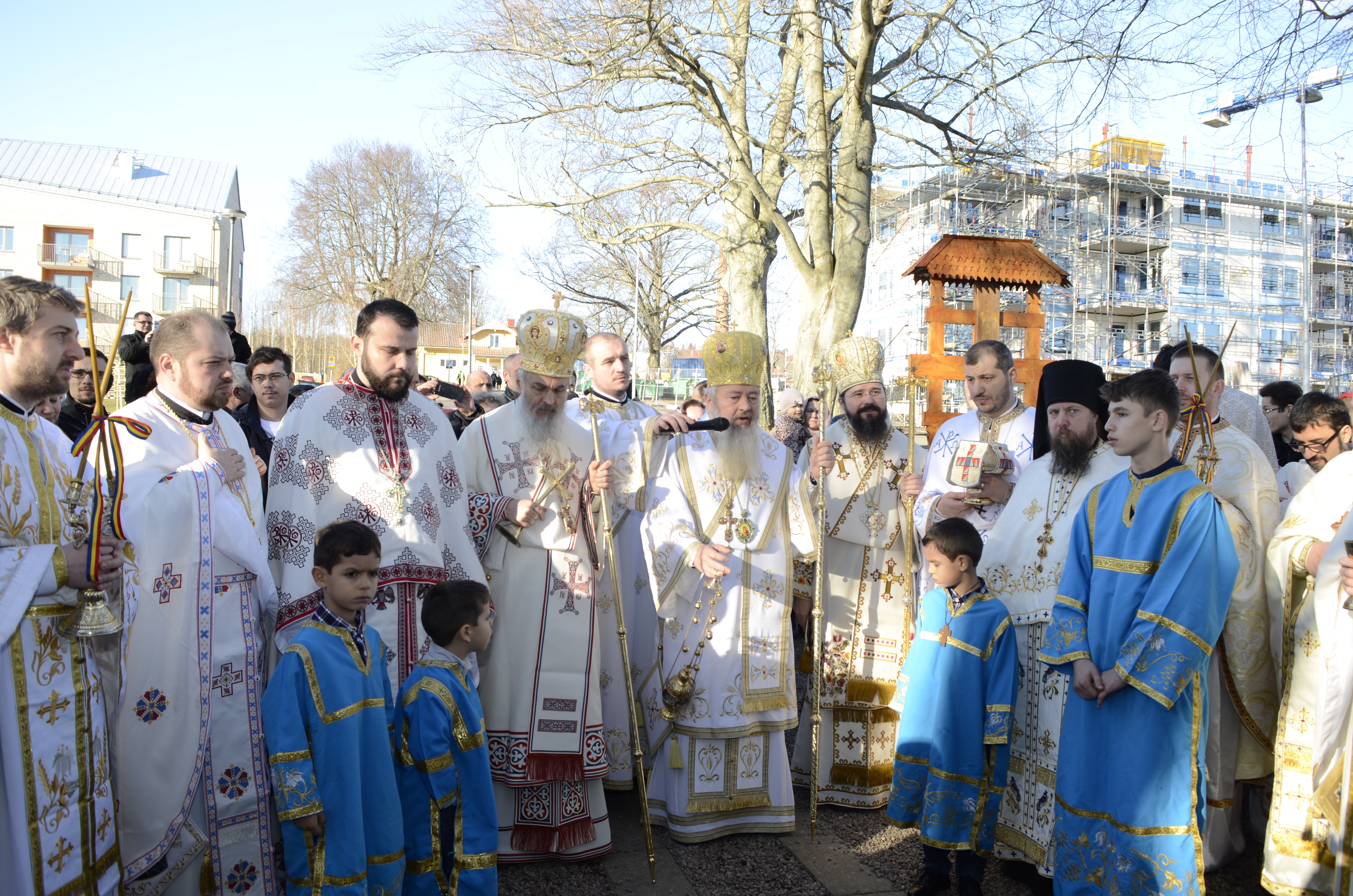 Biserica românească din Jönköping a fost sfinţită Biserica românească din Jönköping a fost sfinţită