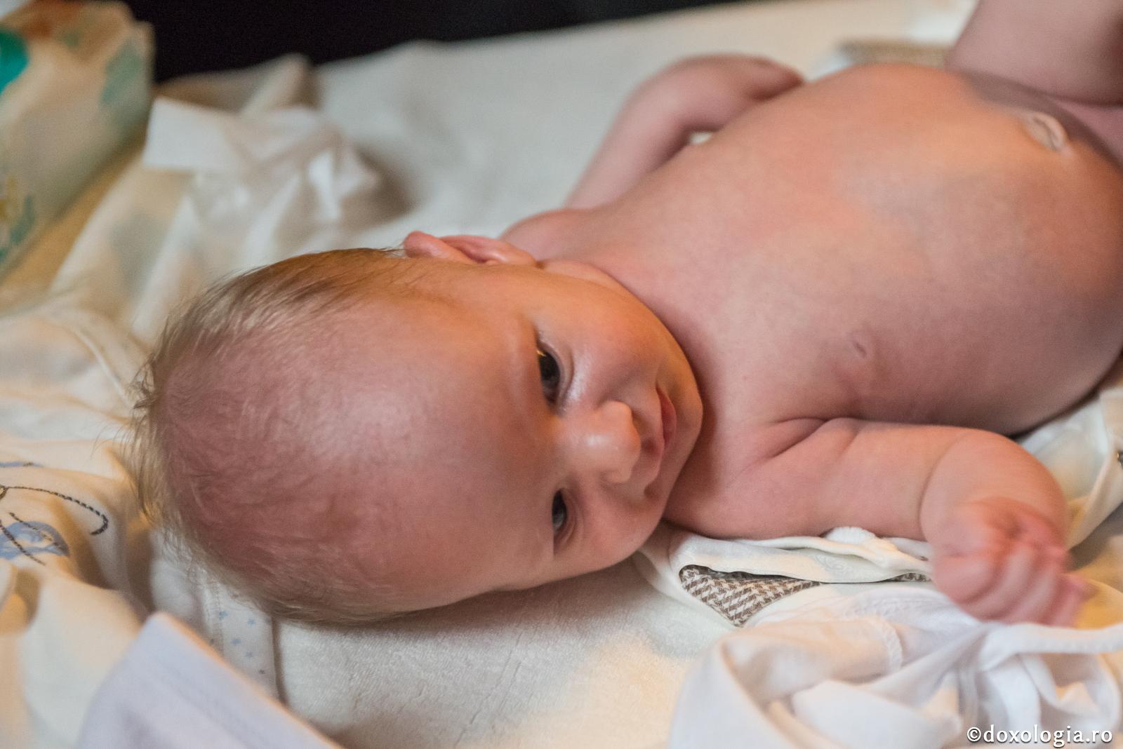 „O creatură a lui Dumnezeu vine la viaţă şi dumnezeu este chemat”