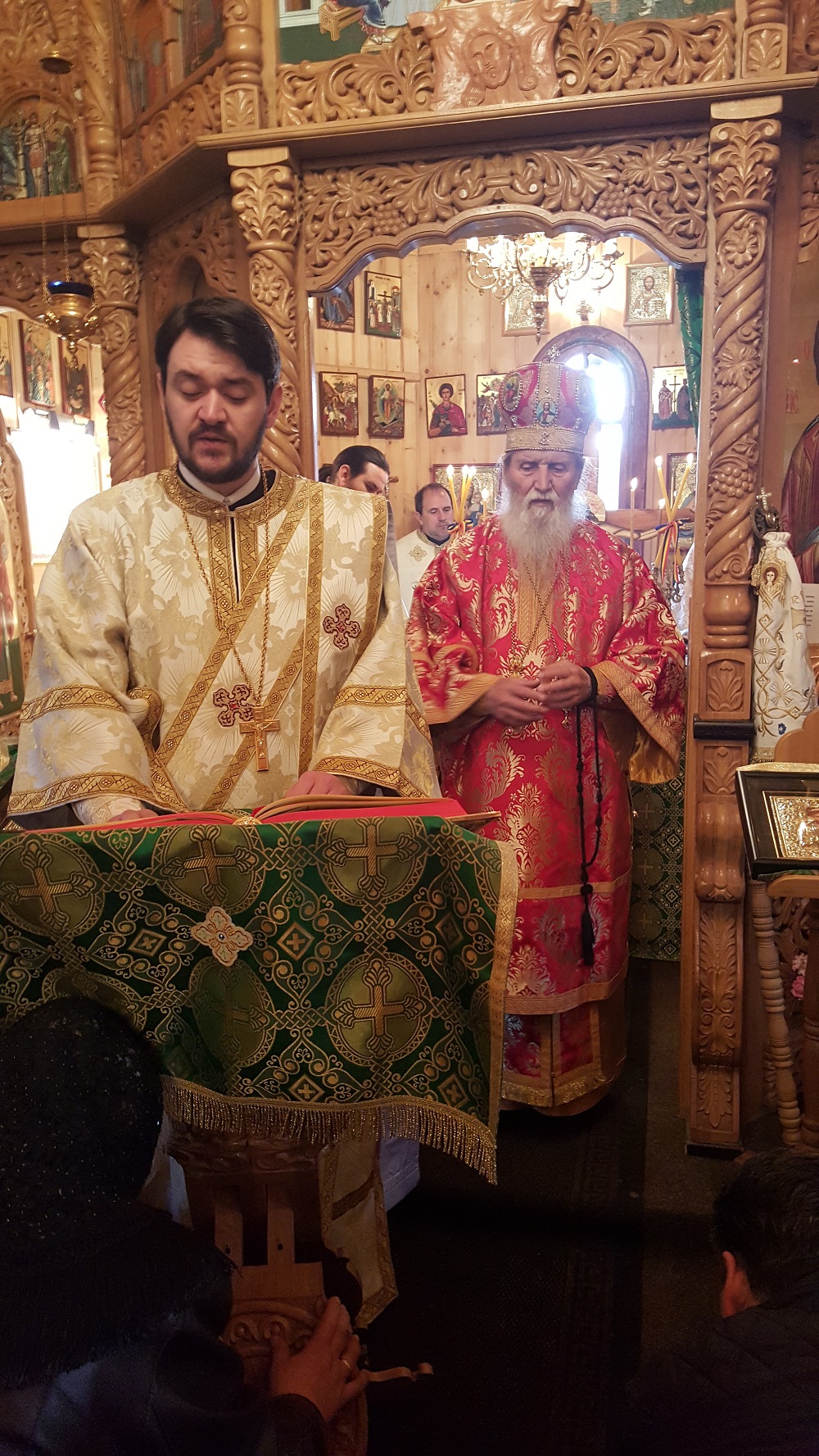 Slujbă arhierească în Biserica Spitalului de Psihiatrie din Suceava