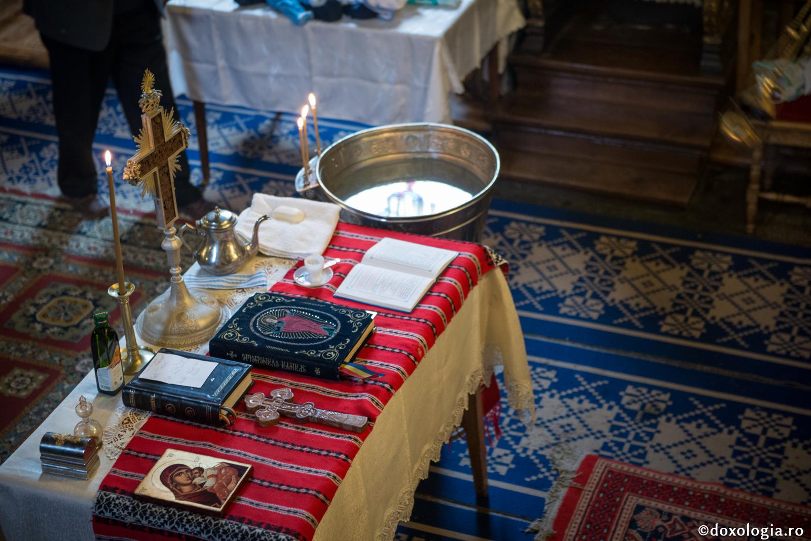 masă pregătită pentru Taina Botezului