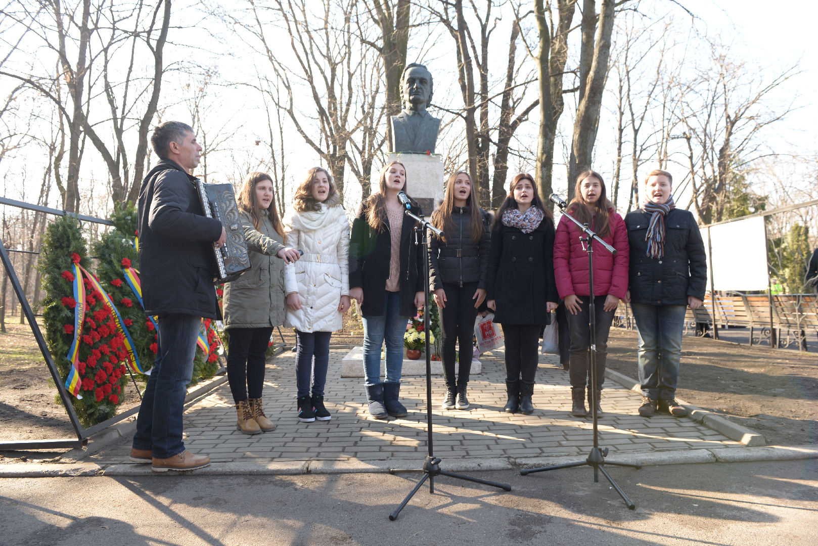 Foto: Constantin Comici Grigore Vieru, comemorat la Iași