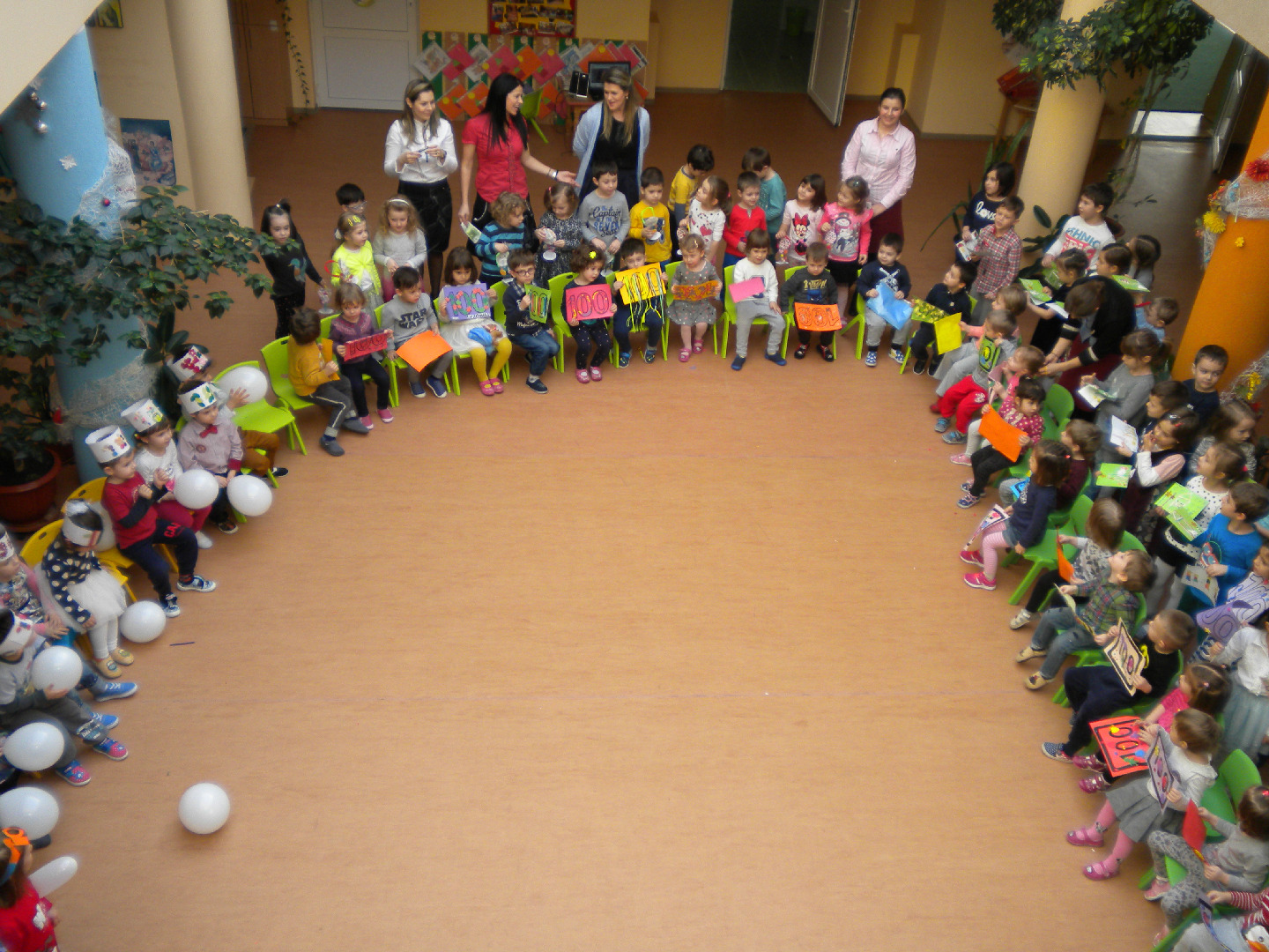 „100 de zile împreună în acest an şcolar“ „100 de zile împreună în acest an şcolar“