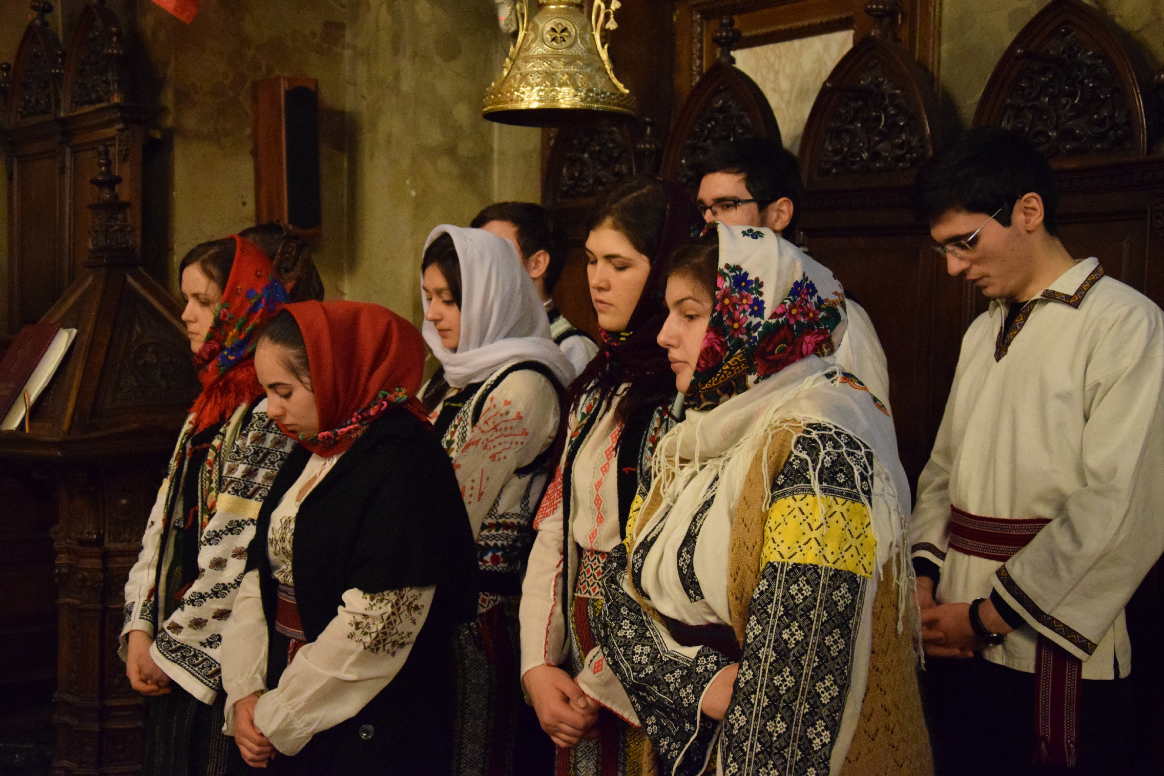 7 ierarhi și zeci de preoți, la hramul istoric al Catedralei Mitropolitane din Iași