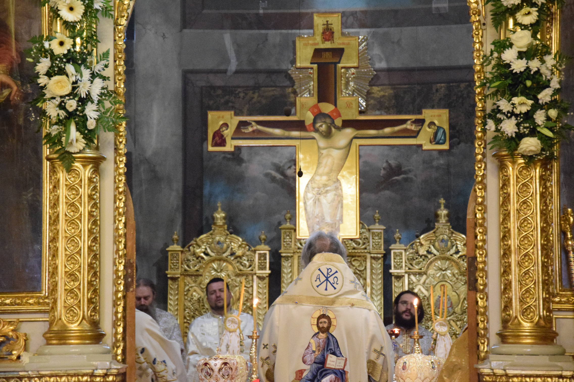 7 ierarhi și zeci de preoți, la hramul istoric al Catedralei Mitropolitane din Iași