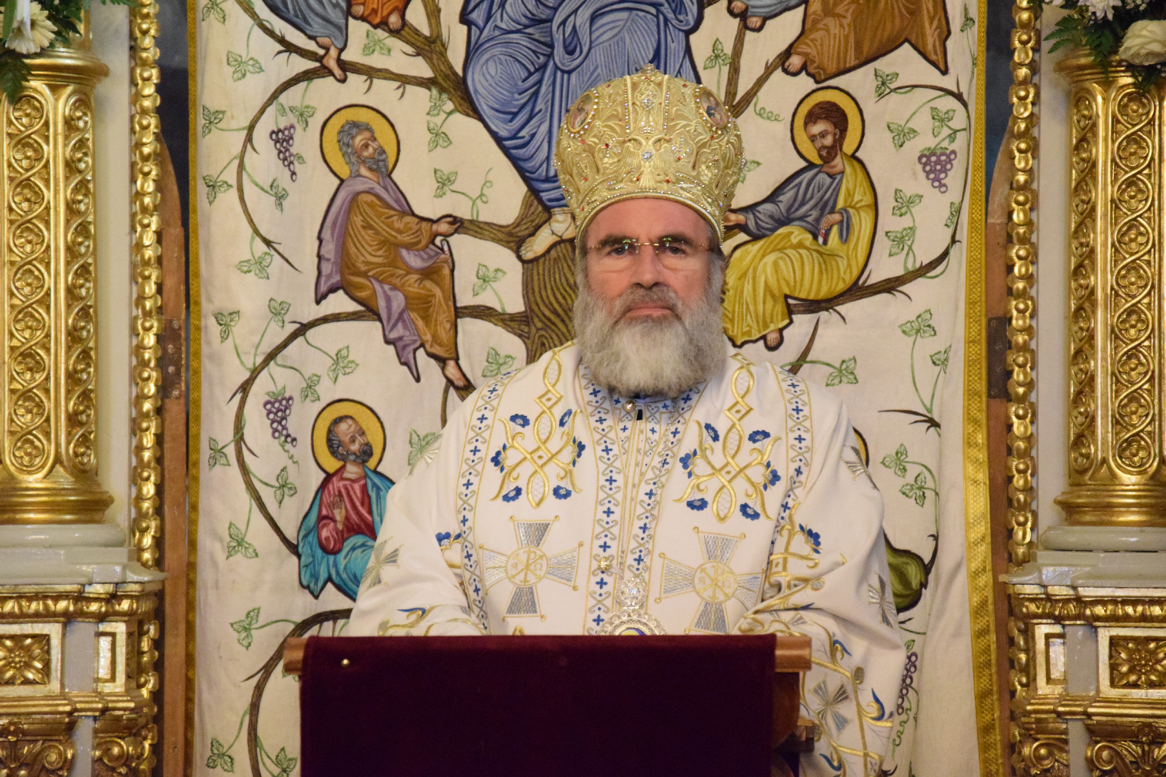 7 ierarhi și zeci de preoți, la hramul istoric al Catedralei Mitropolitane din Iași