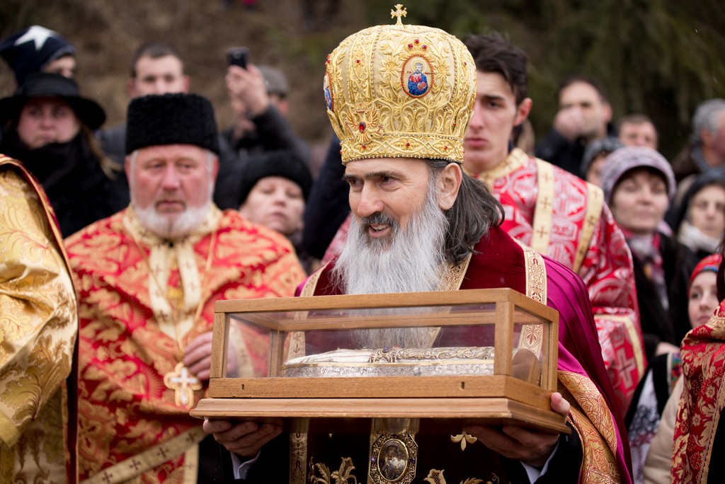 „Sfântul Ierarh Nectarie ne-a rămas în suflet tuturor”