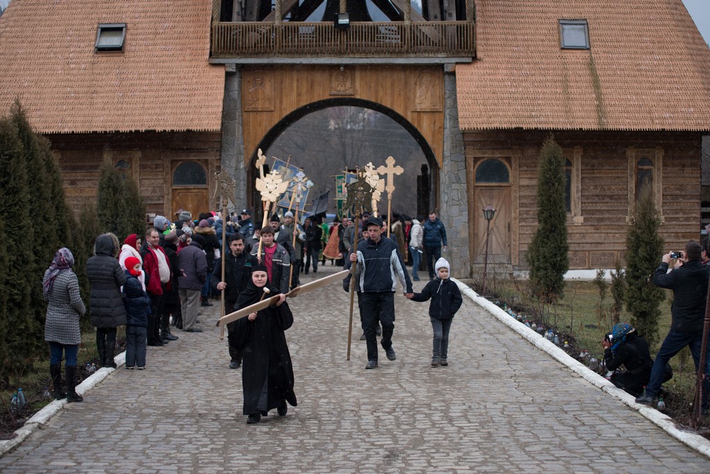 „Sfântul Ierarh Nectarie ne-a rămas în suflet tuturor”