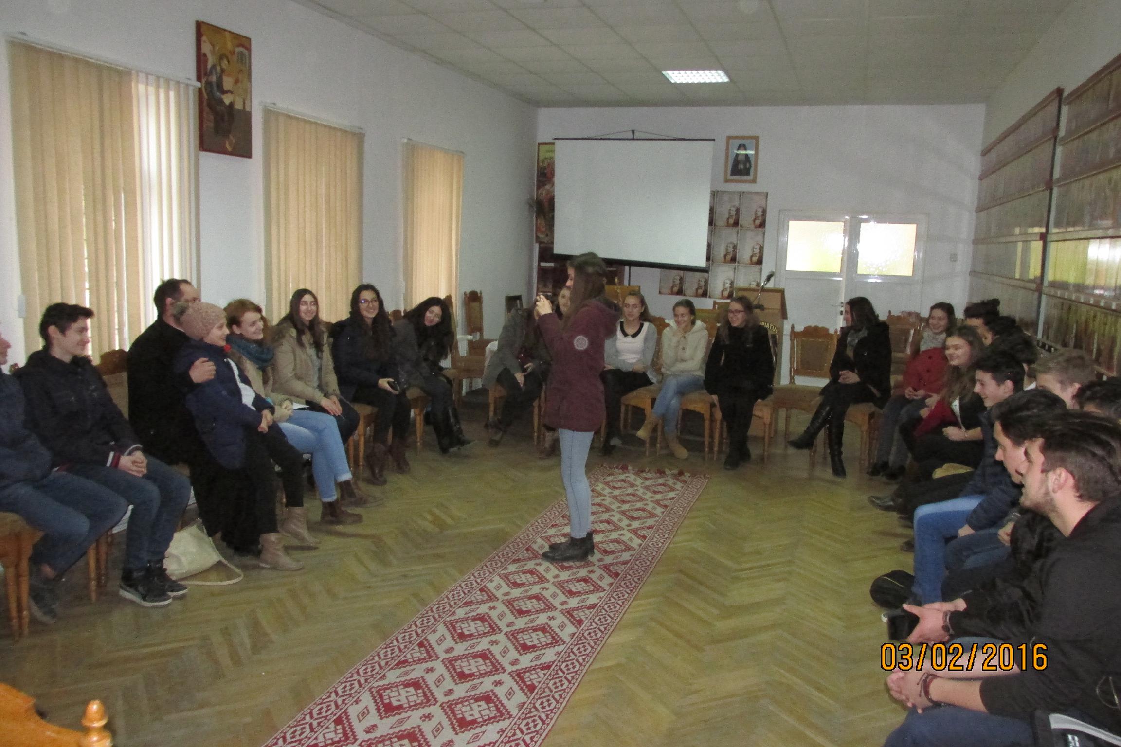 Întâlniri săptămânale ale tinerilor din ATOR Hârlău