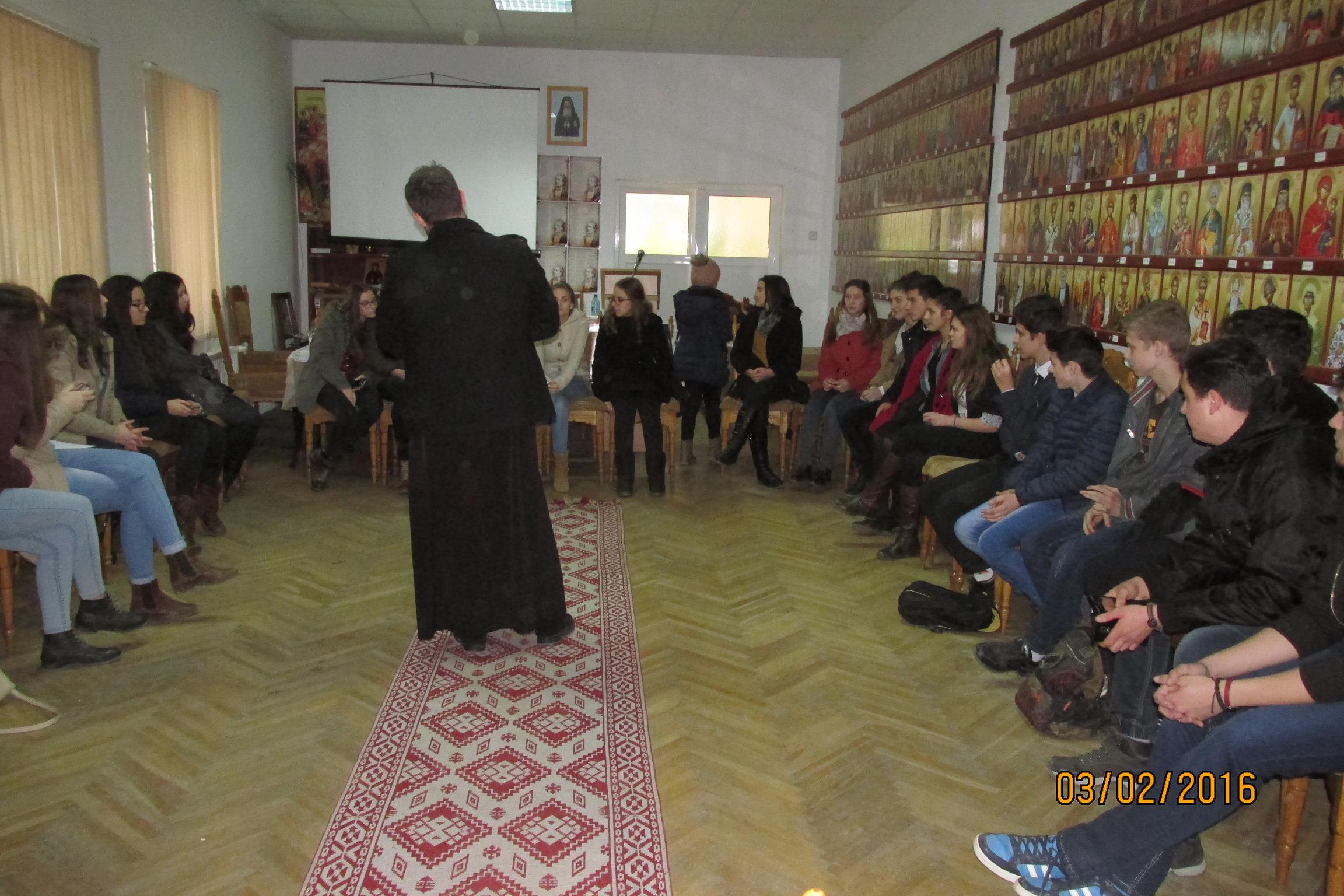 Întâlniri săptămânale ale tinerilor din ATOR Hârlău